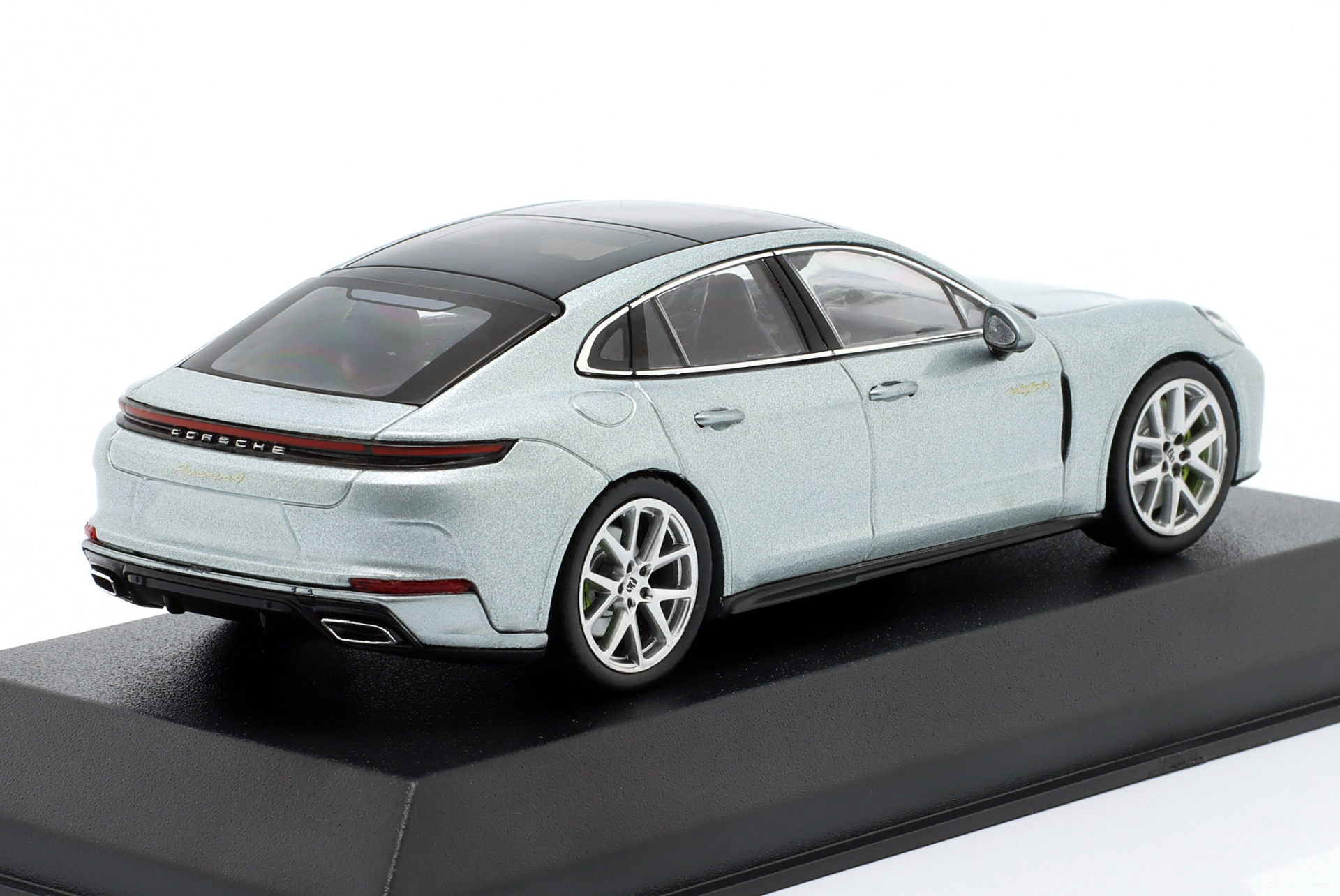 Porsche Panamera 4 E-Hybrid (G3) dolomitsilber  