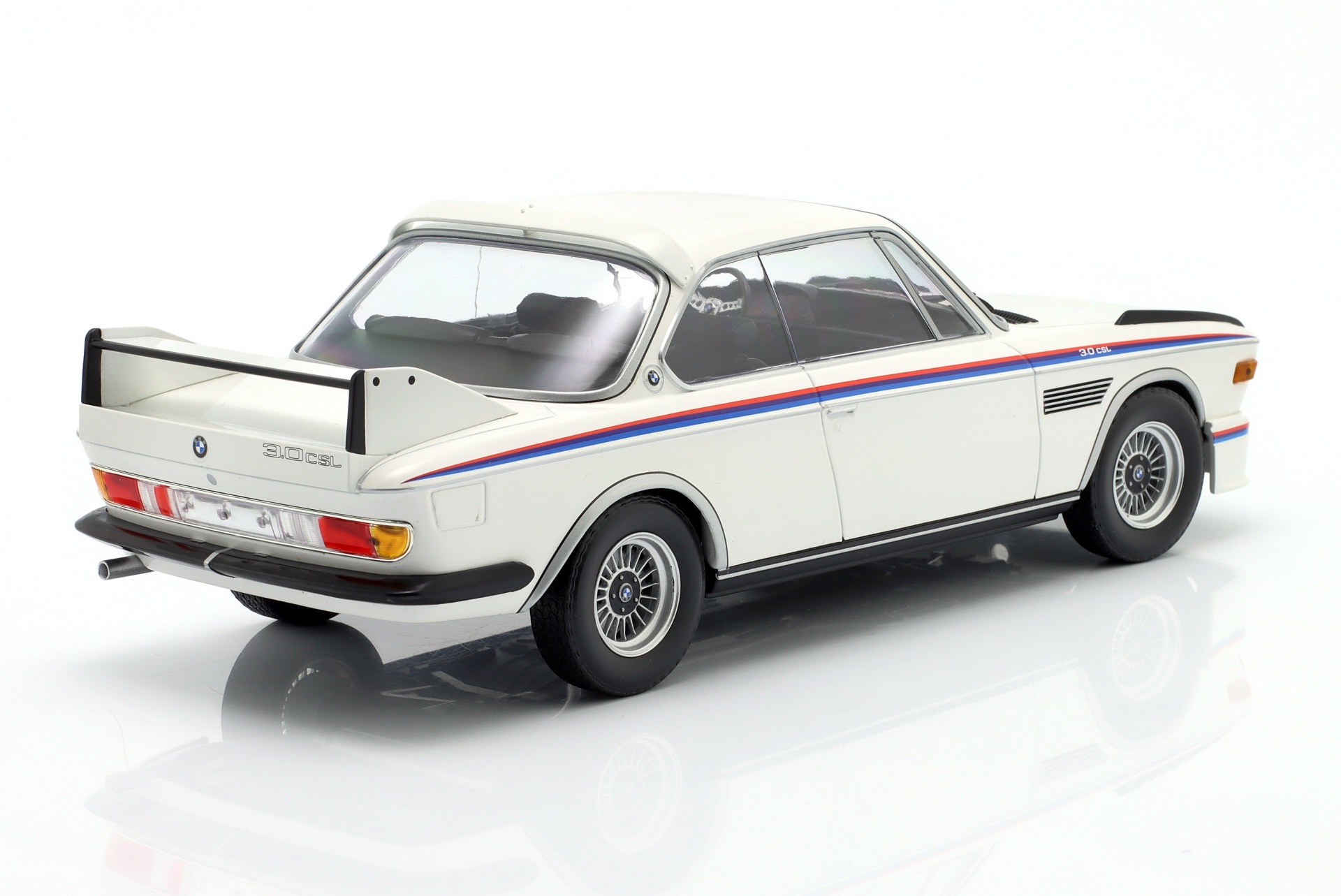BMW 3.0 CSL (E9) Baujahr 1973 wei&szlig;  