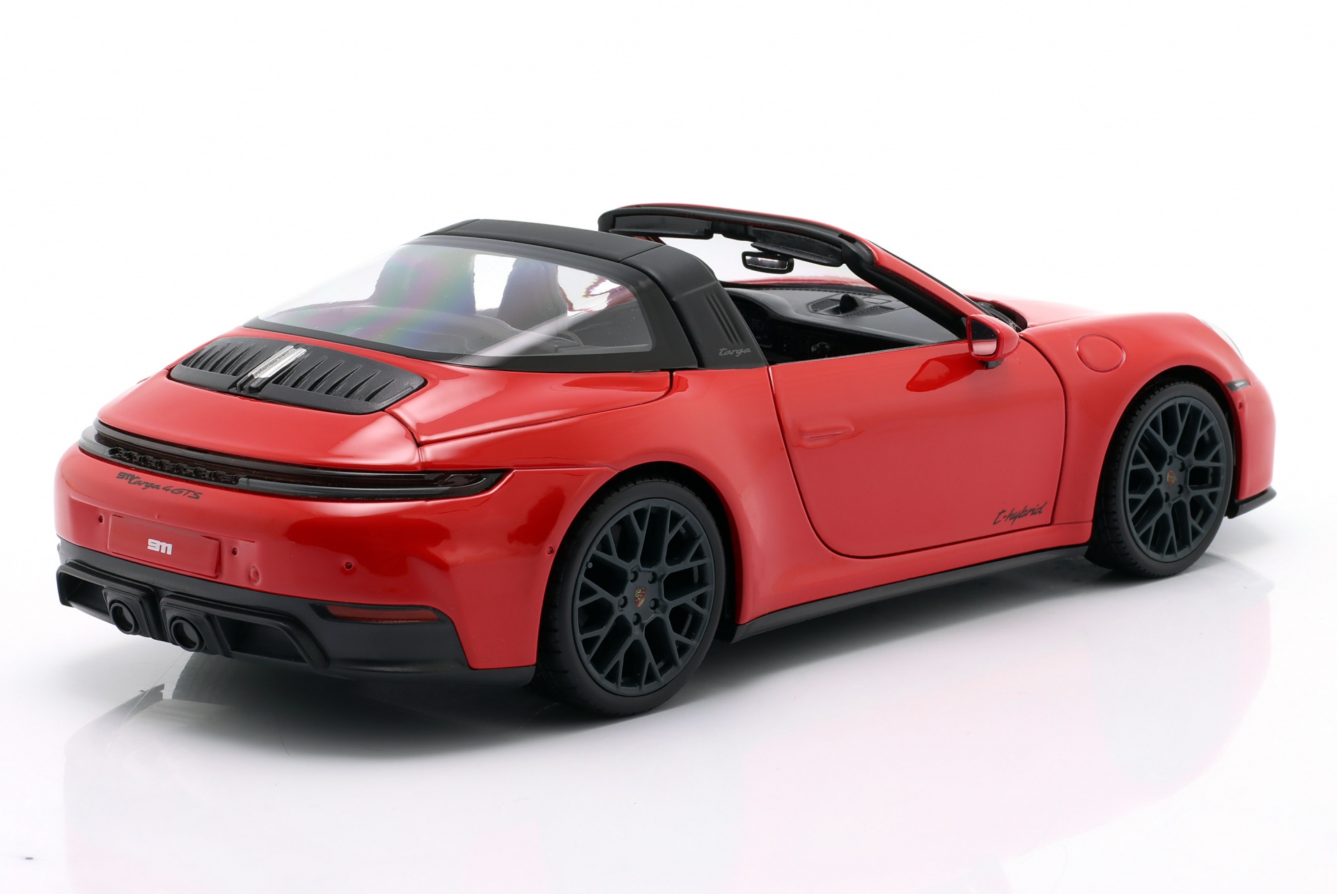 Porsche 911 (992.2) Targa 4 GTS Hybrid Baujahr 2025 rot  