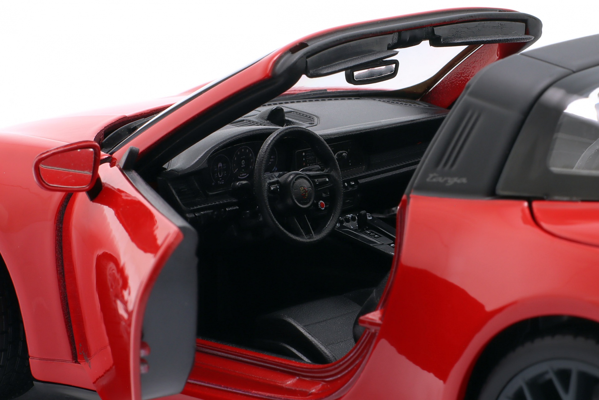 Porsche 911 (992.2) Targa 4 GTS Hybrid Baujahr 2025 rot  