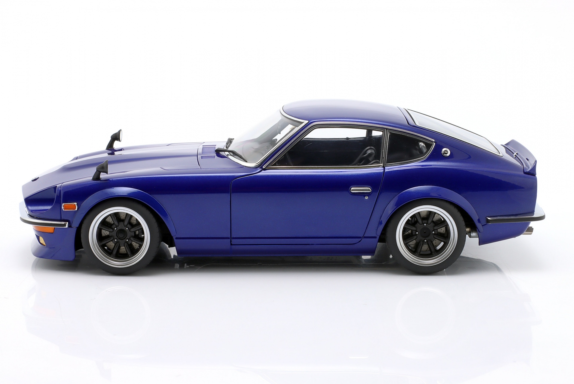 Nissan Fairlady Z (S30) Wangan Midnight AKUMA no Z blau  