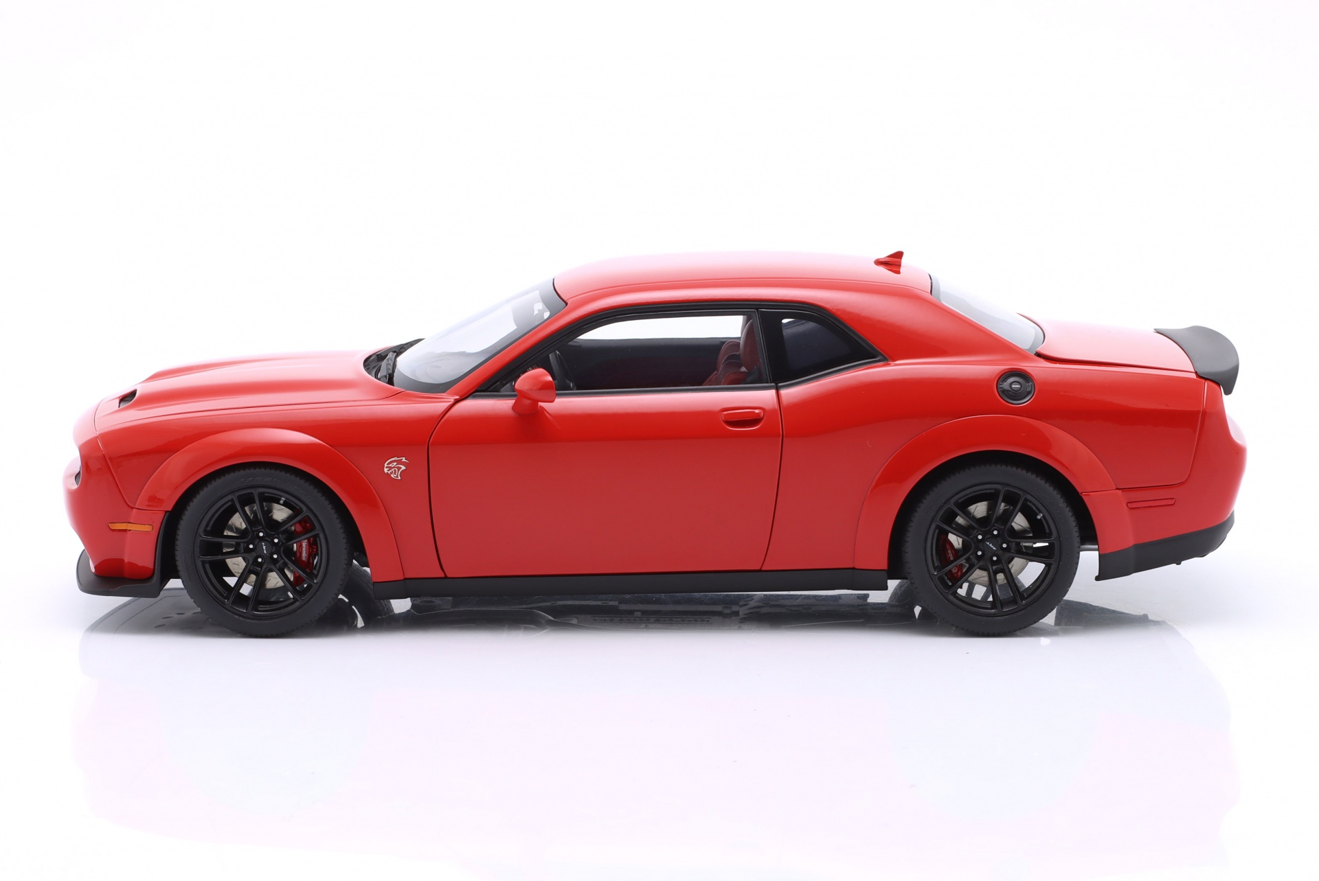 Dodge Challenger SRT Jailbreak 2022 feuerrot  