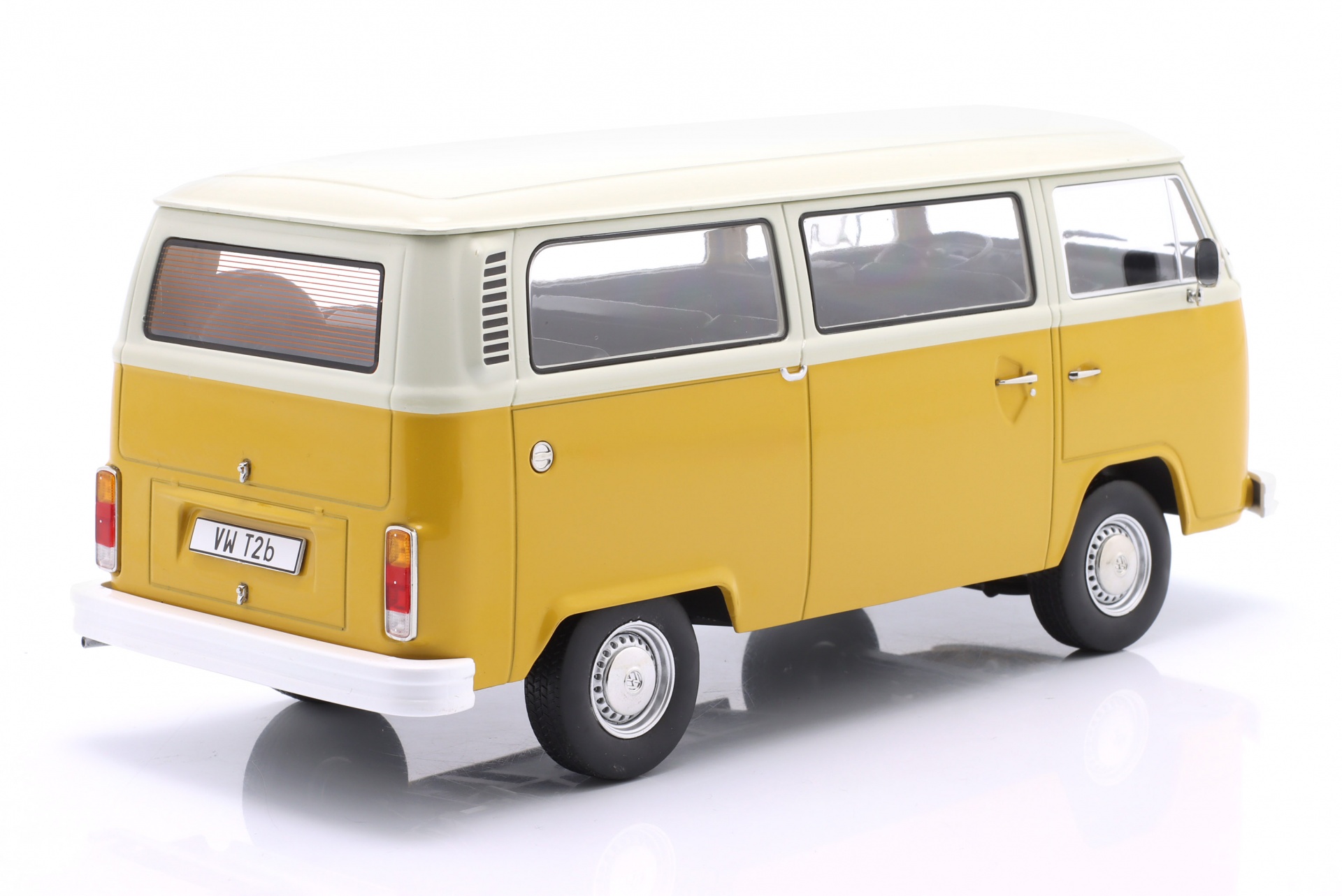 Volkswagen VW T2b Bus Baujahr 1972 gelb / wei&szlig;  
