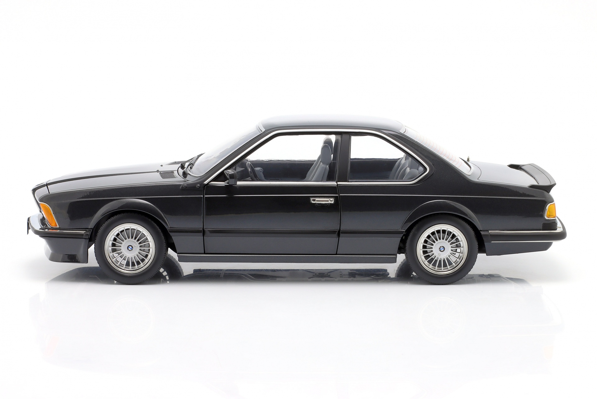 BMW M635 CSI mit Alpina Felgen Baujahr 1987 schwarz metallic  