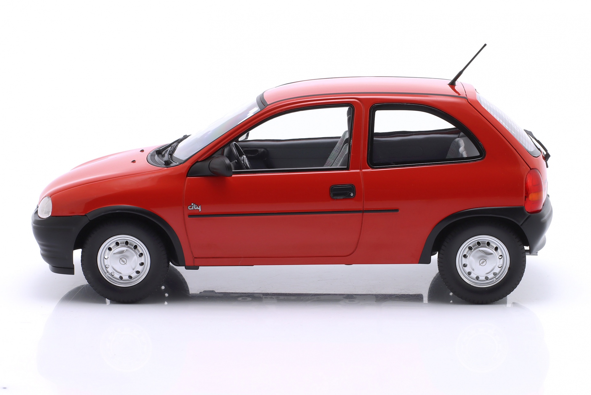 Opel Corsa B Baujahr 1993-2000 rot  