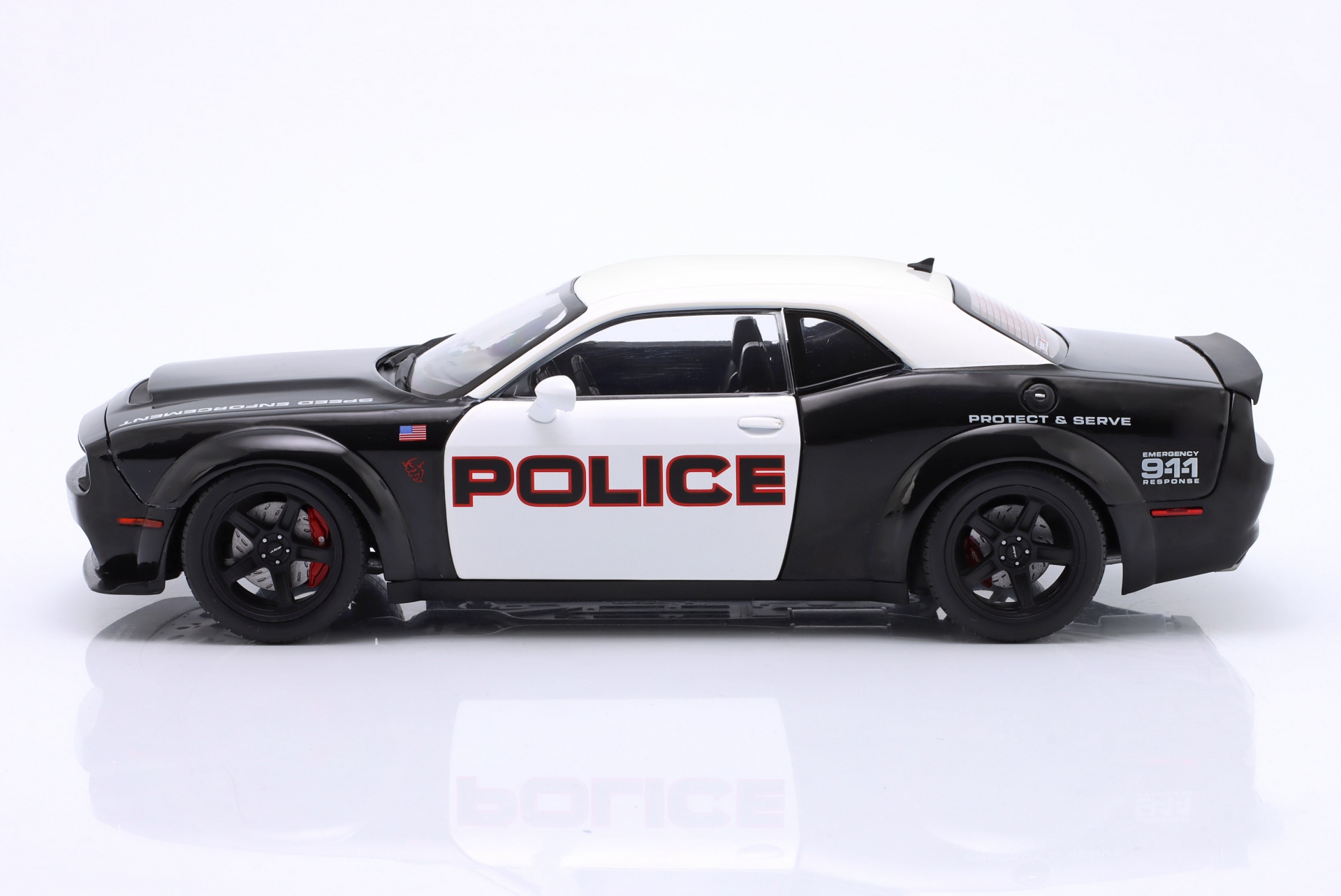 Dodge Challenger Demon Highway Police Baujahr 2023 schwarz / wei&szlig;  
