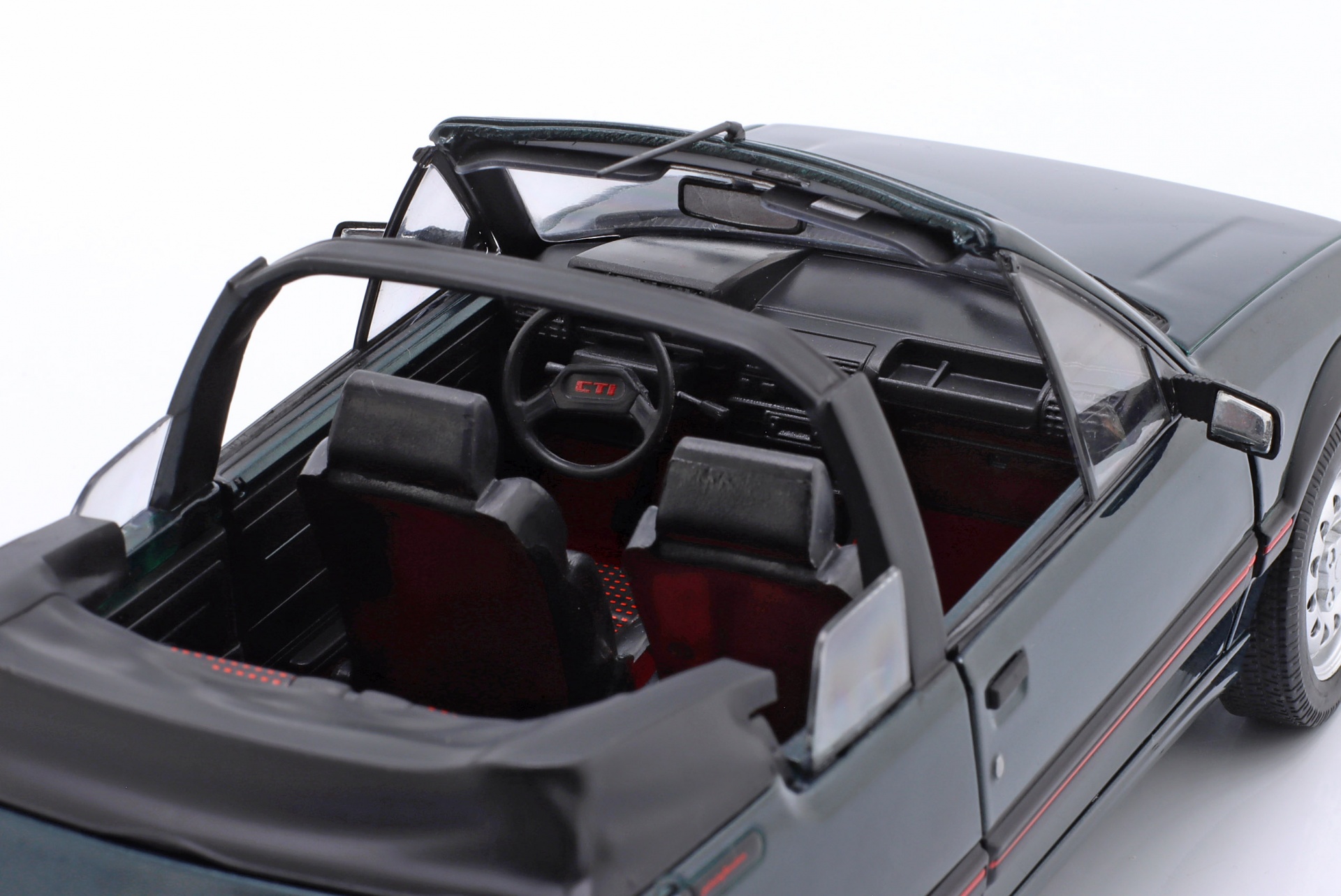 Peugeot 205 CTI Baujahr 1986 dunkelgr&uuml;n metallic  