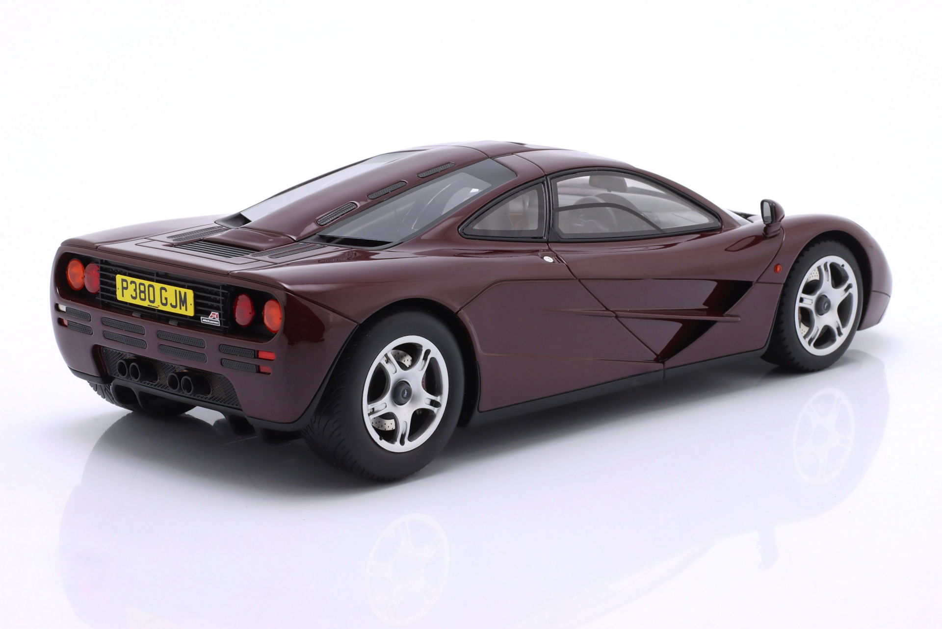 McLaren F1 Baujahr 1992 burgundrot  GT-Spirit