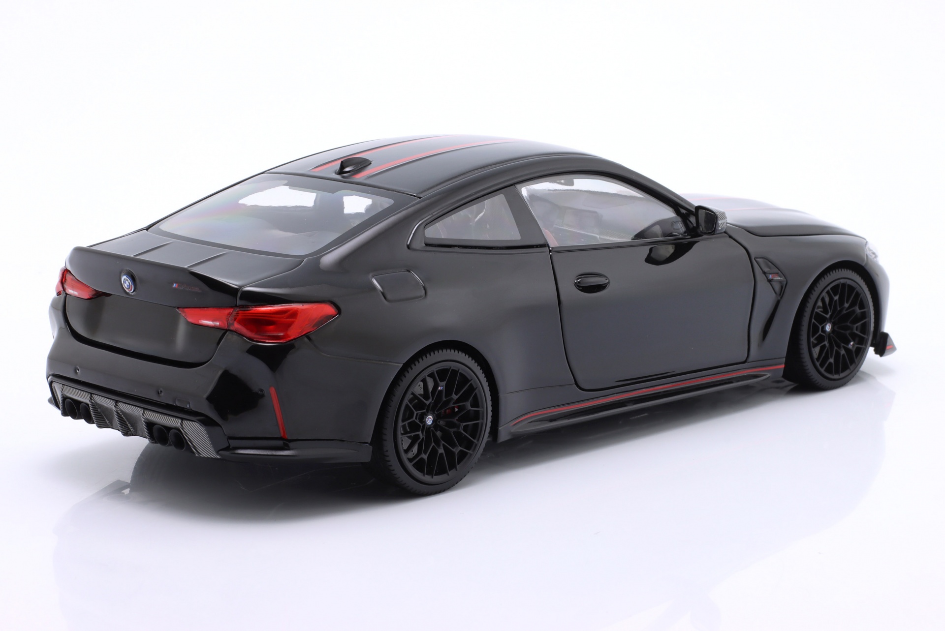 BMW M4 CSL (G82) Baujahr 2023 schwarz  