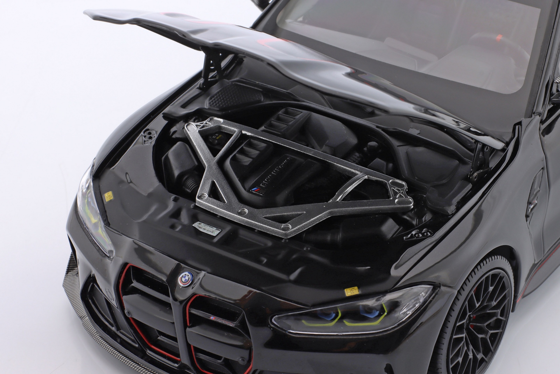 BMW M4 CSL (G82) Baujahr 2023 schwarz  