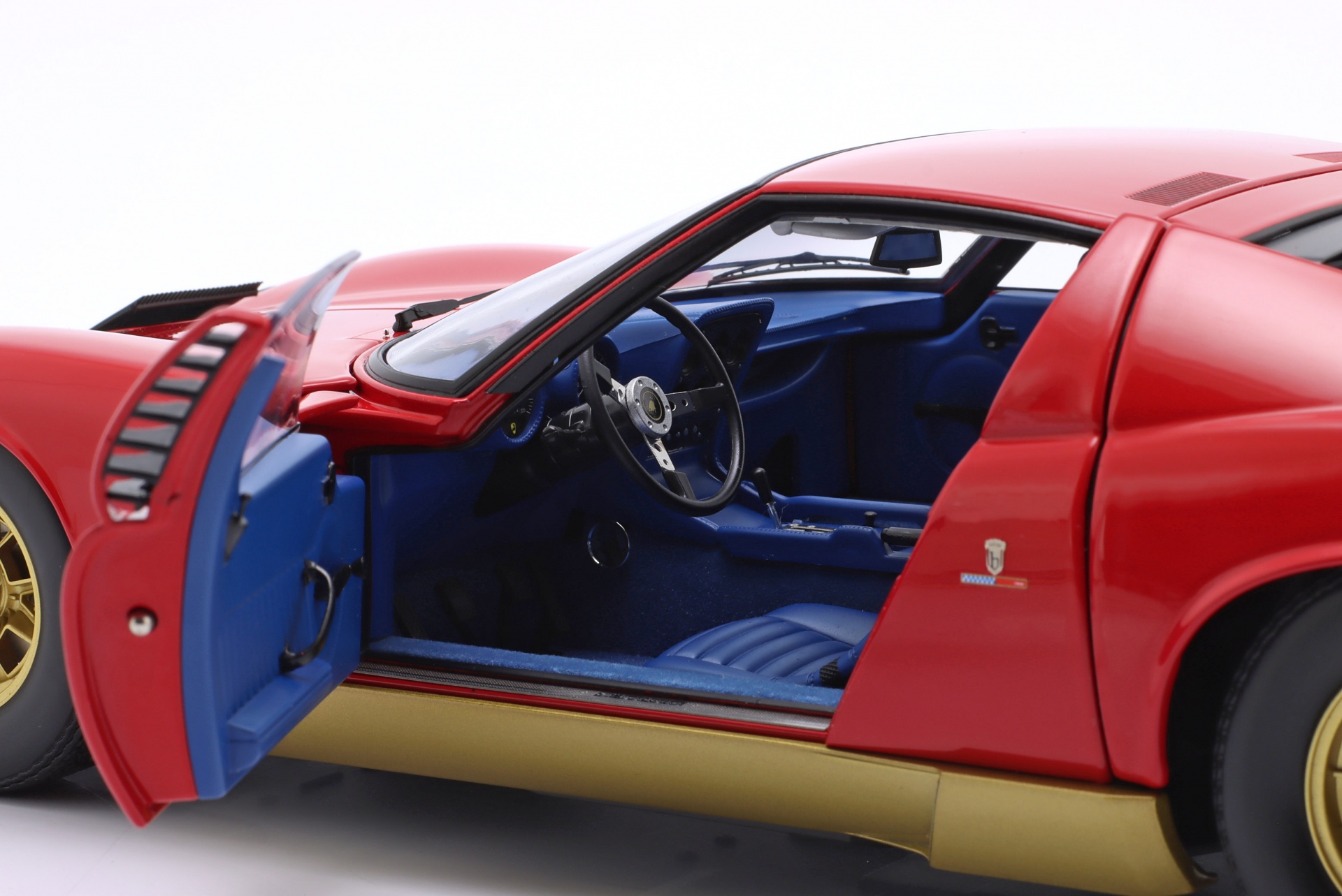 Lamborghini Miura P400 Baujahr 1968 rot / gold  