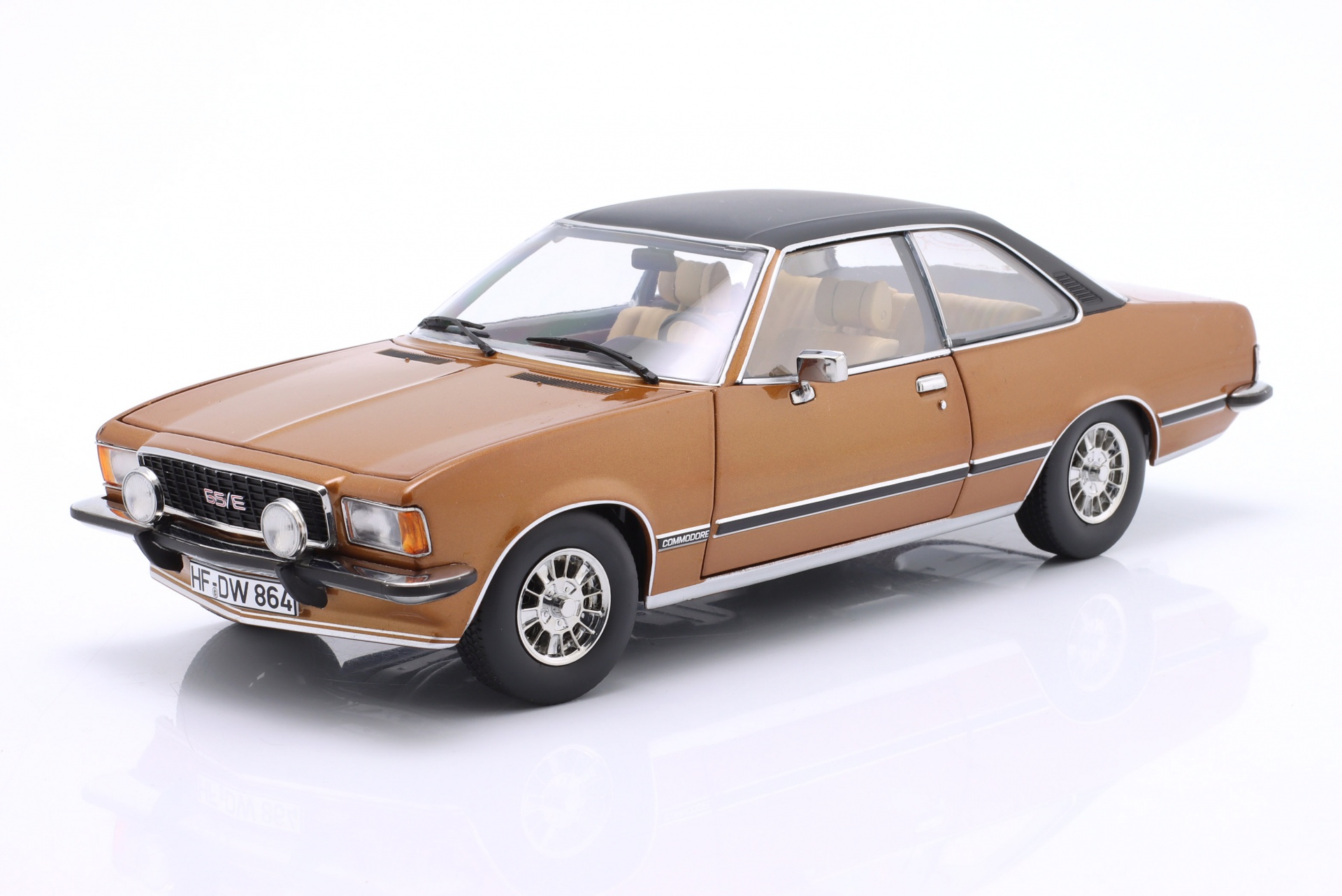 Opel Commodore B GS/E Coup&eacute; Baujahr 1975 goldbraun metallic  