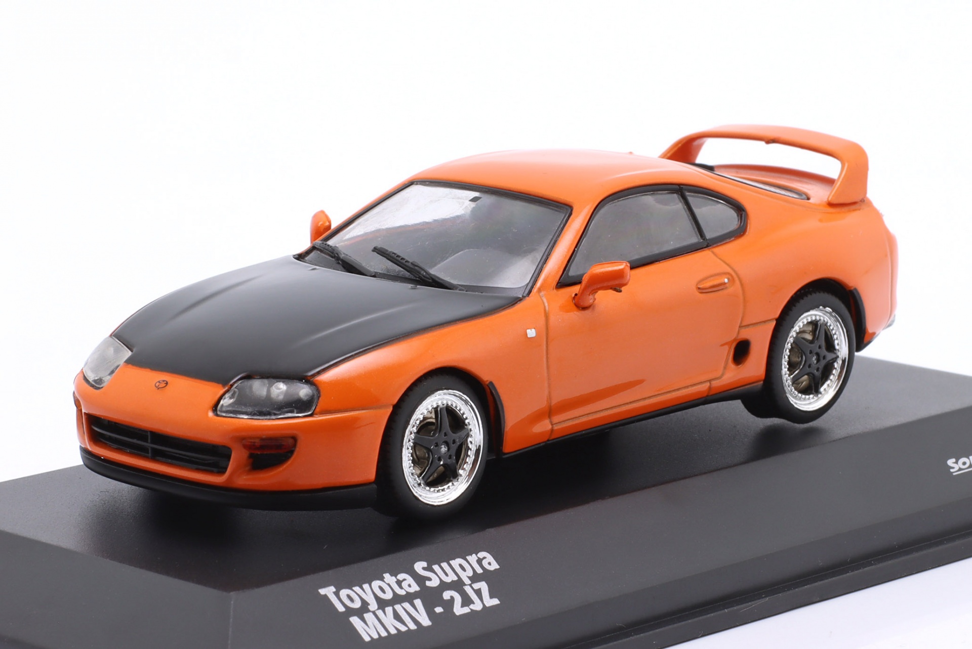 Toyota Supra Mk IV Baujahr 2001 orange custom  
