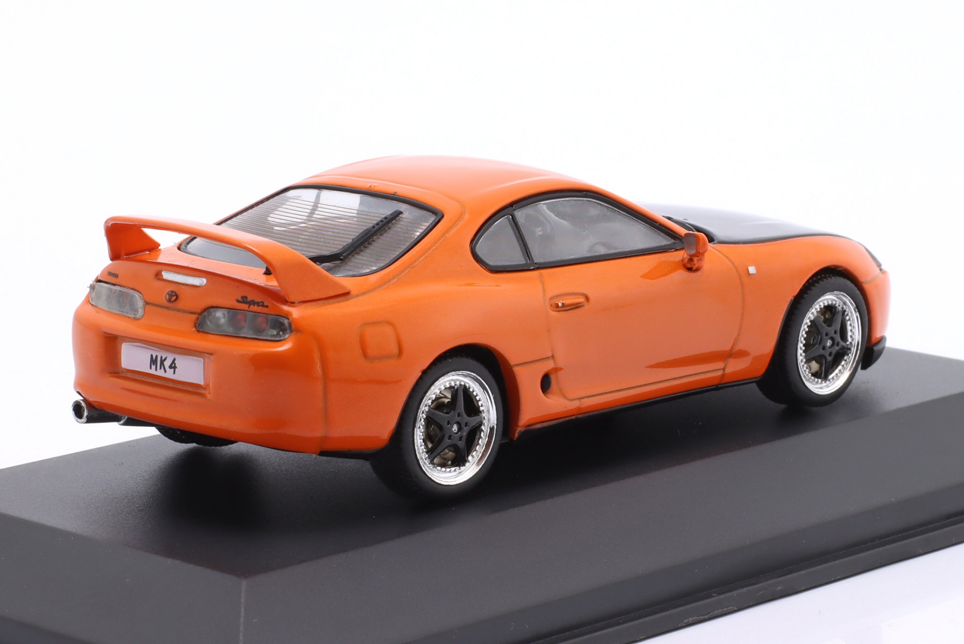 Toyota Supra Mk IV Baujahr 2001 orange custom  