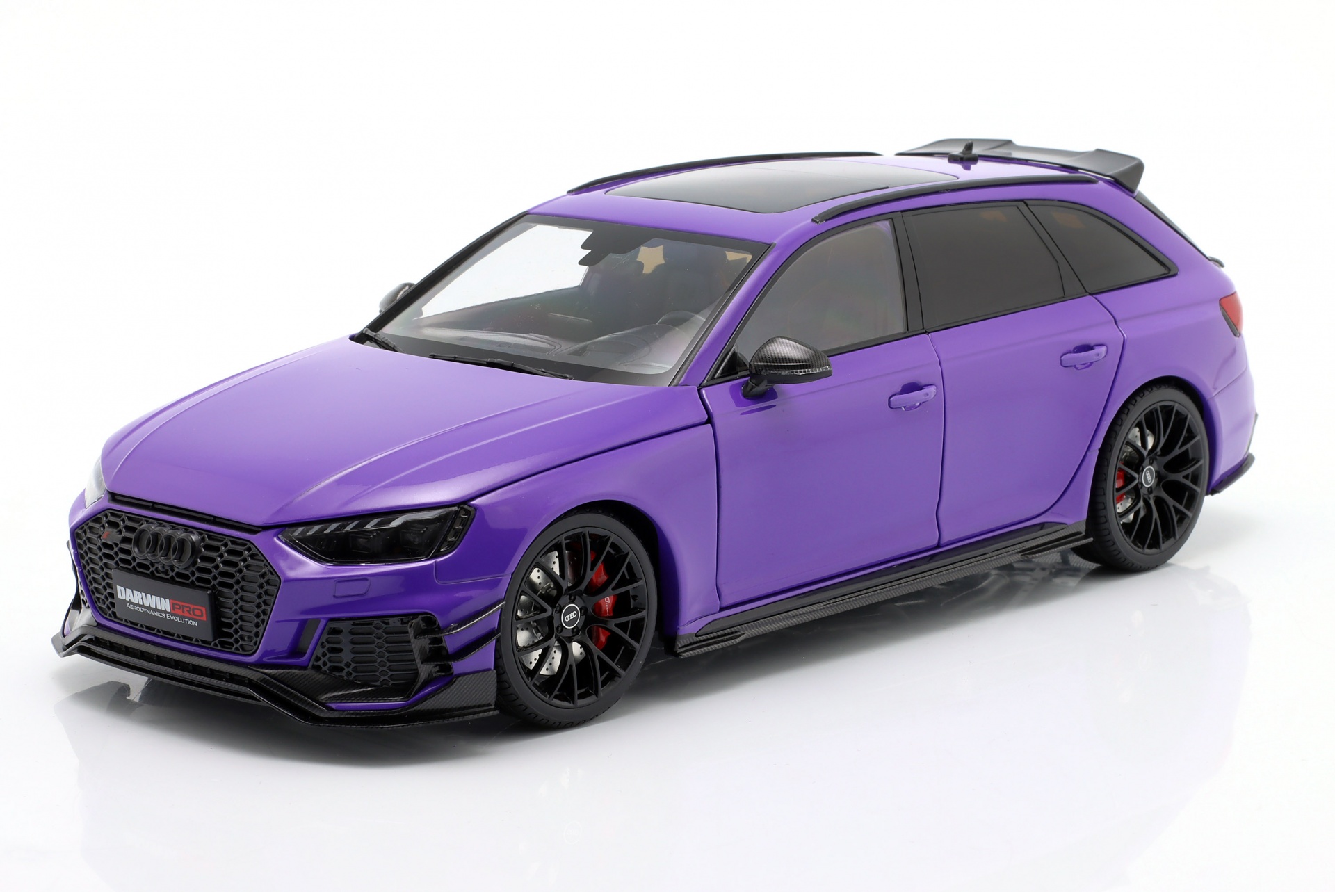 Audi A4 RS4 (B9) Darwin Baujahr 2020 viola metallic   / KiloWorks