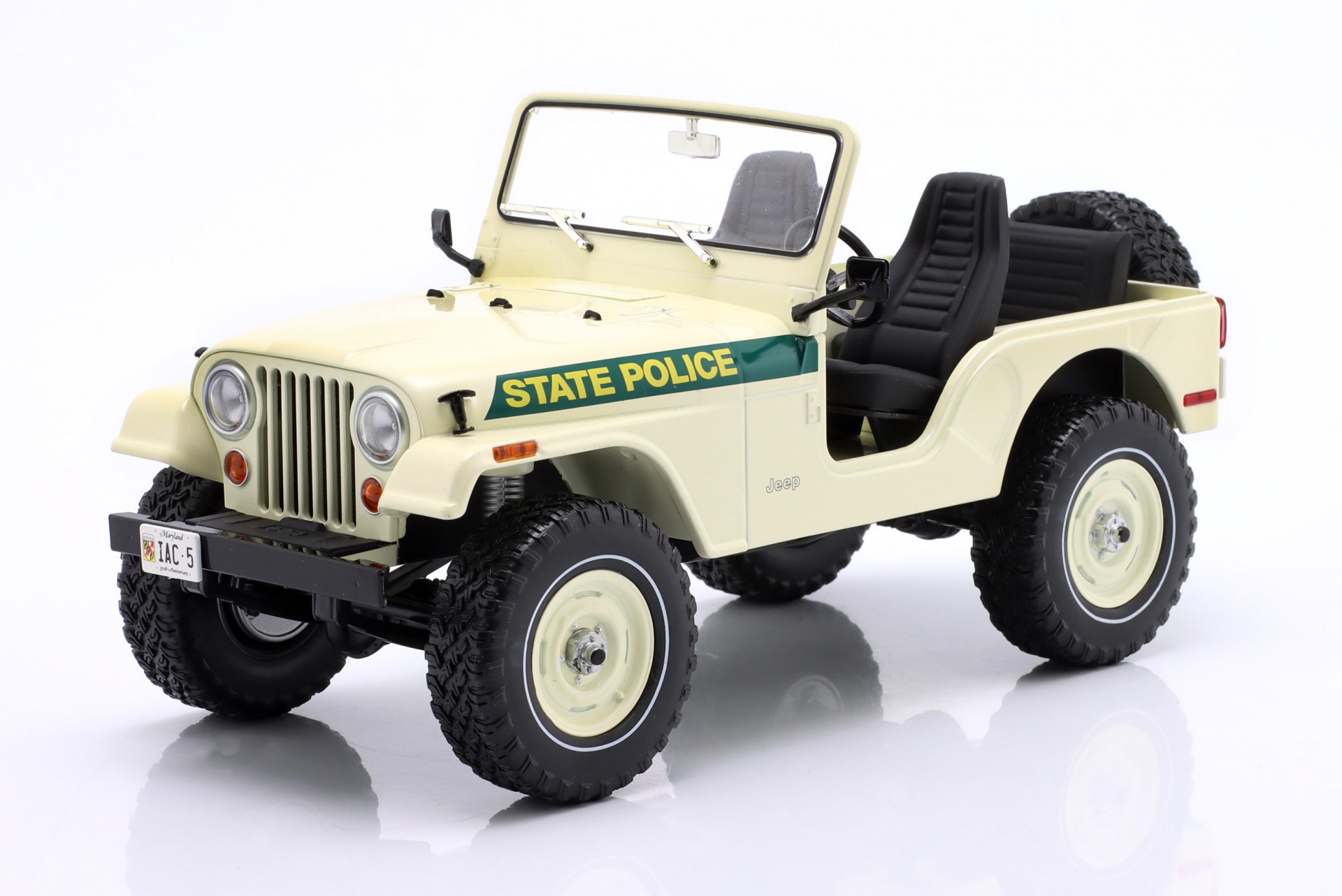 Jeep CJ-5 Maryland State Police 1983 creme wei&szlig;  