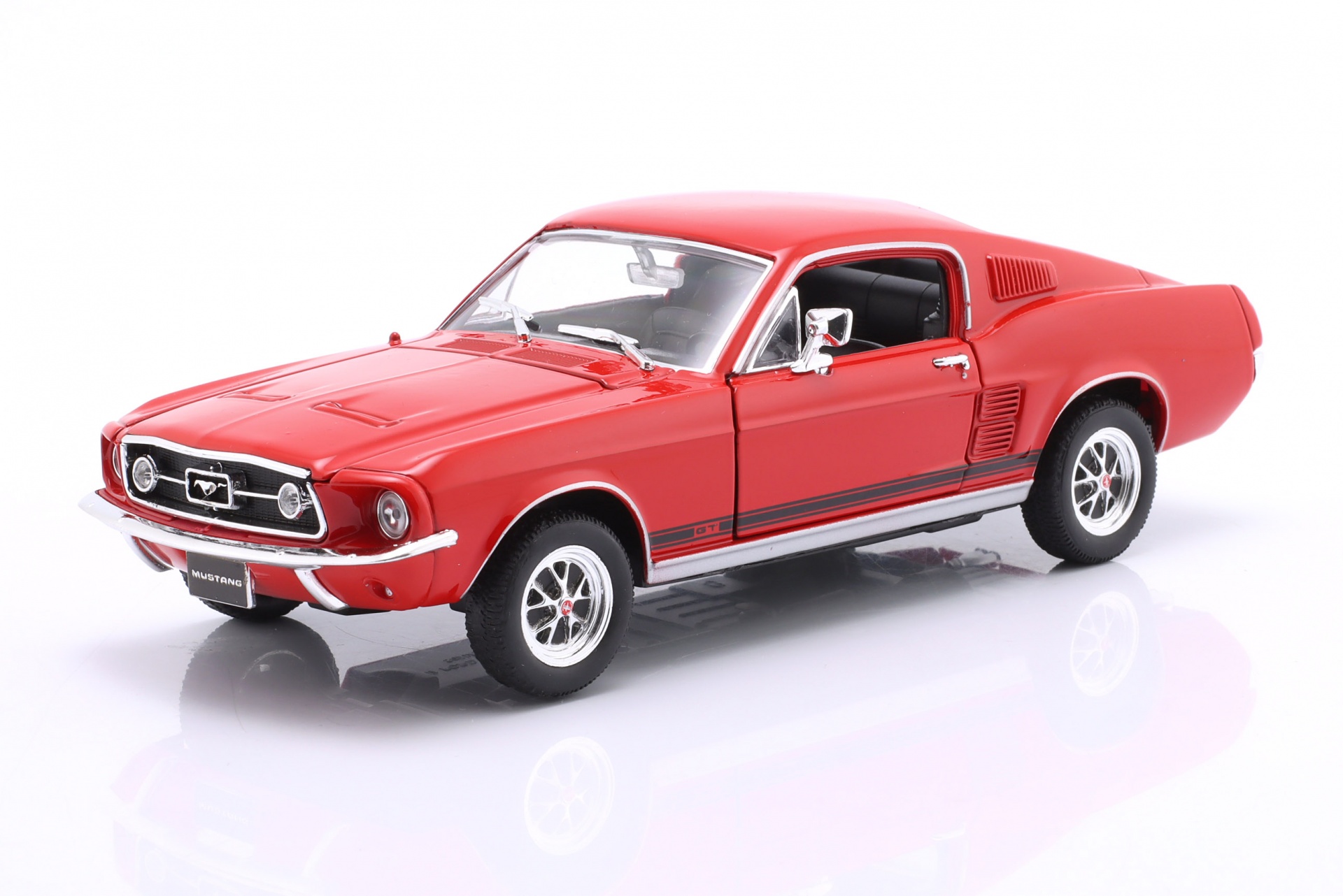 Ford Mustang GT Baujahr 1967 rot  