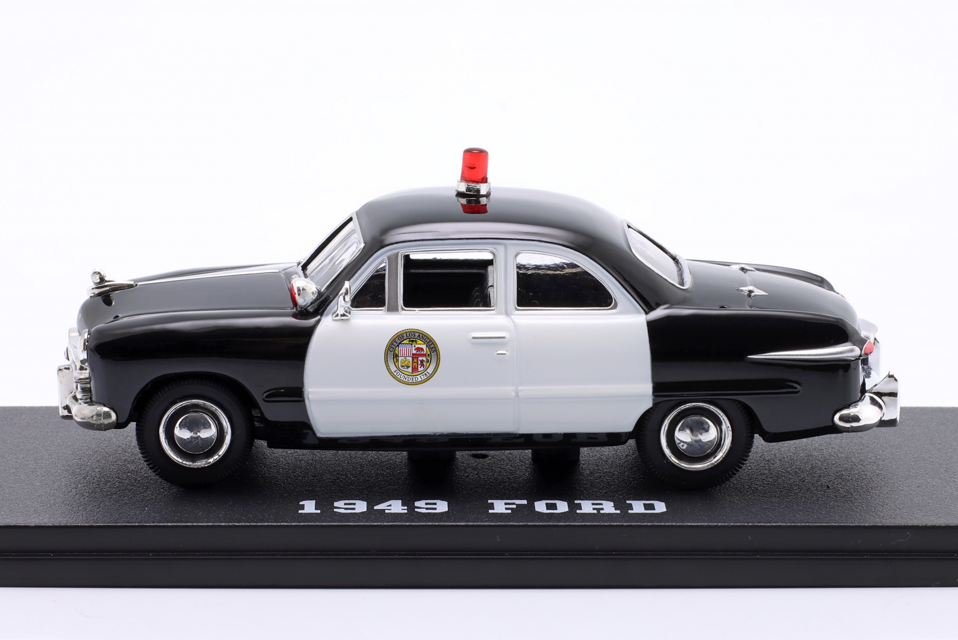 Ford Custom Los Angeles Police Department 1949 schwarz / wei&szlig;  