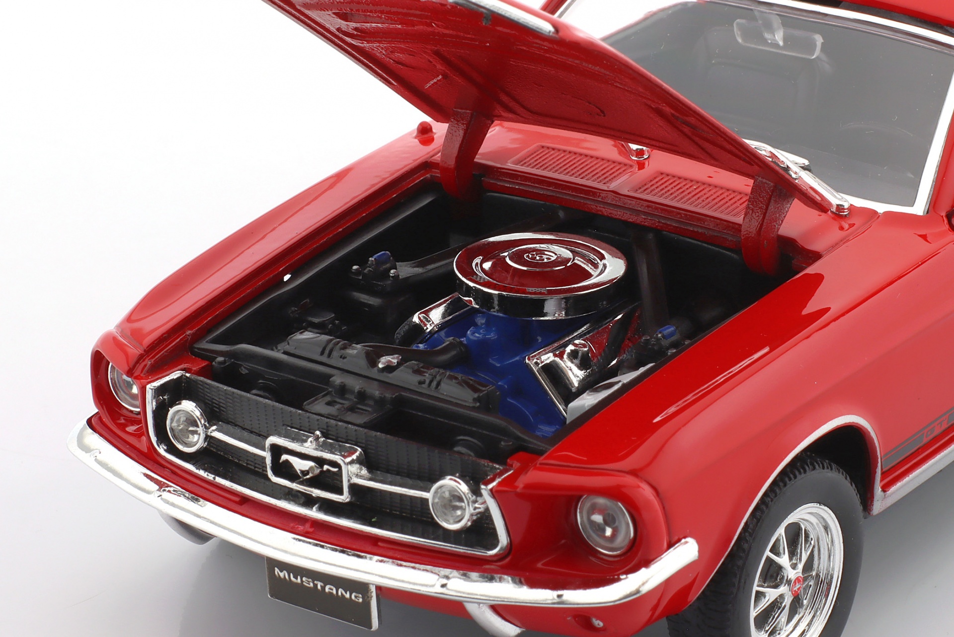 Ford Mustang GT Baujahr 1967 rot  