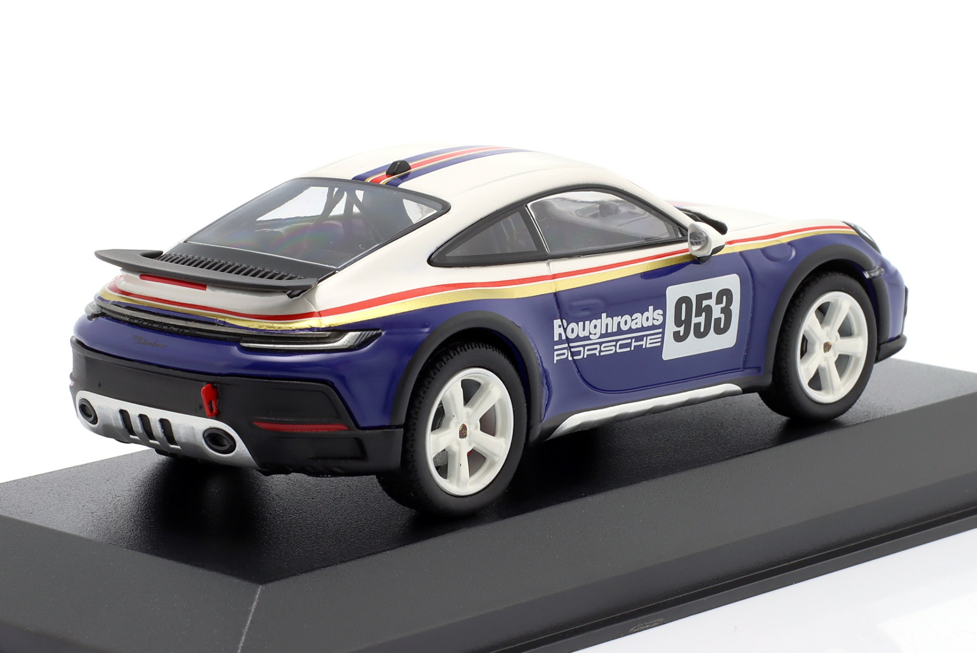 Porsche 911 (992) Dakar #953 Roughroads Design  