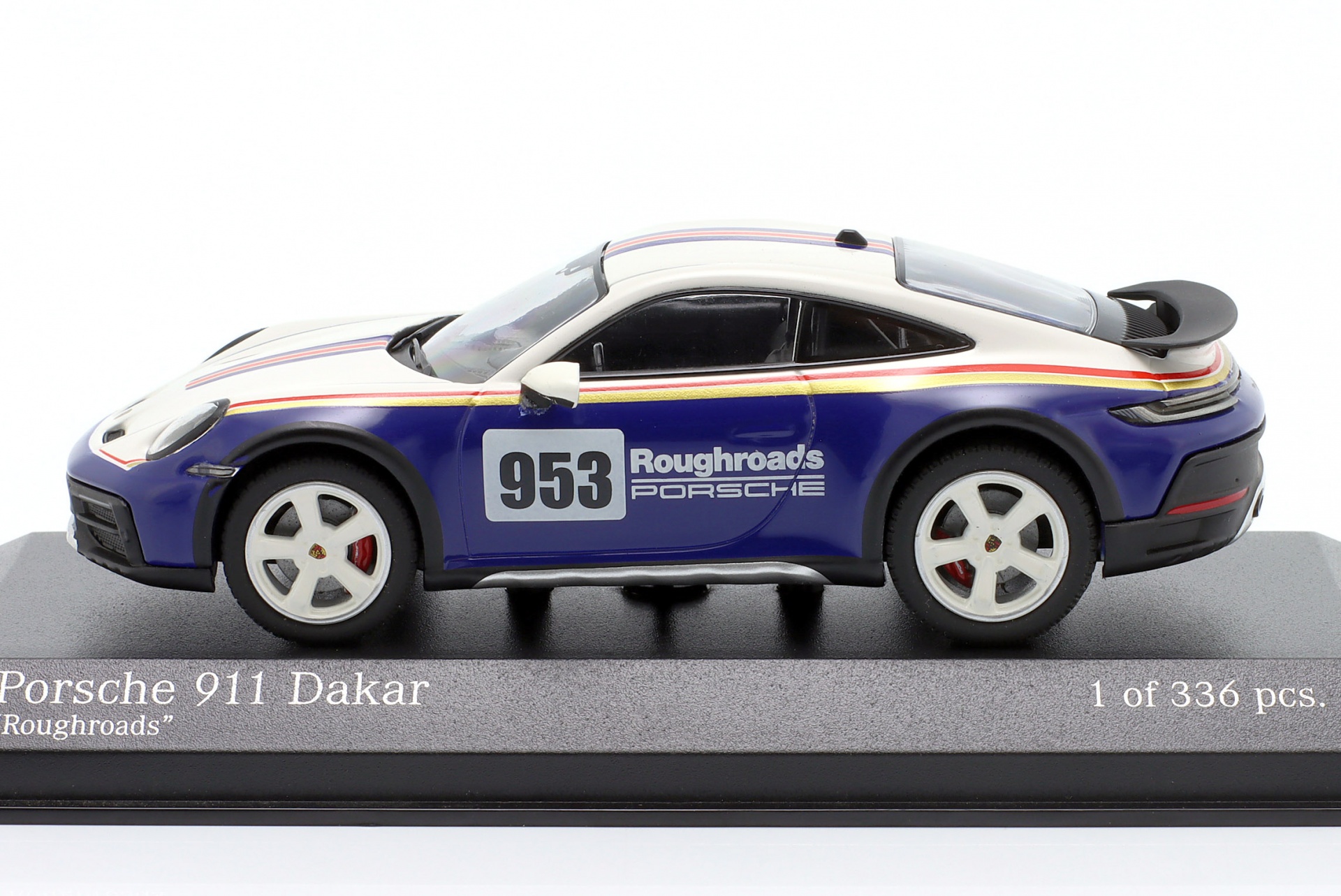 Porsche 911 (992) Dakar #953 Roughroads Design  