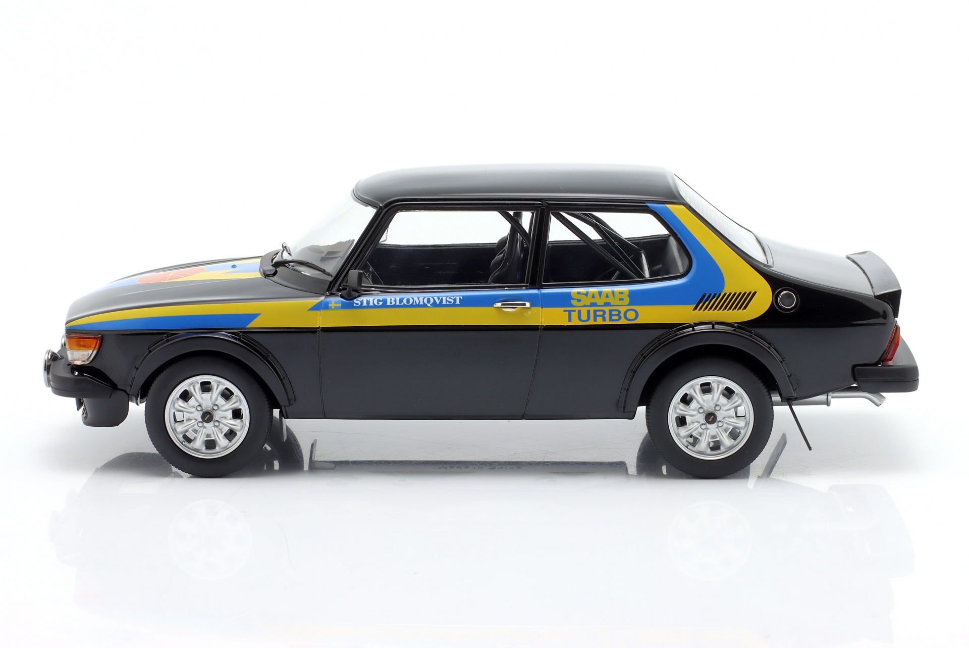 Saab 99 Turbo Baujahr 1977 schwarz / Dekor  ModelCar Group