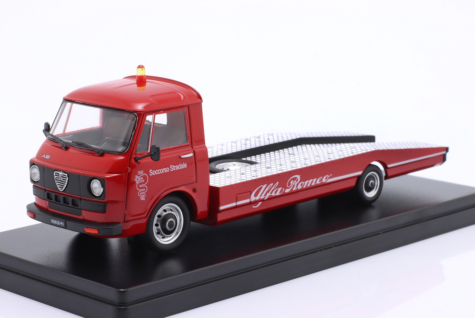 Alfa Romeo A12 (F12) Abschleppwagen Baujahr 1977 rot  MITICA