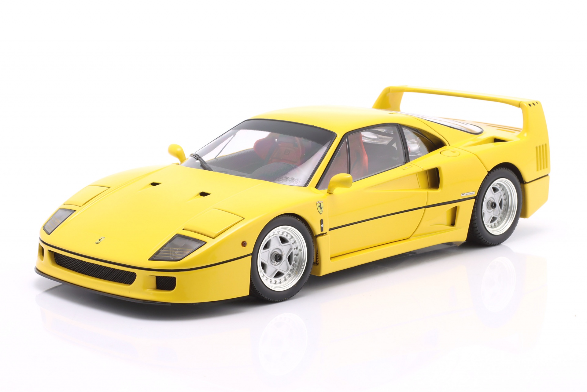 Ferrari F40 Baujahr 1987 gelb  