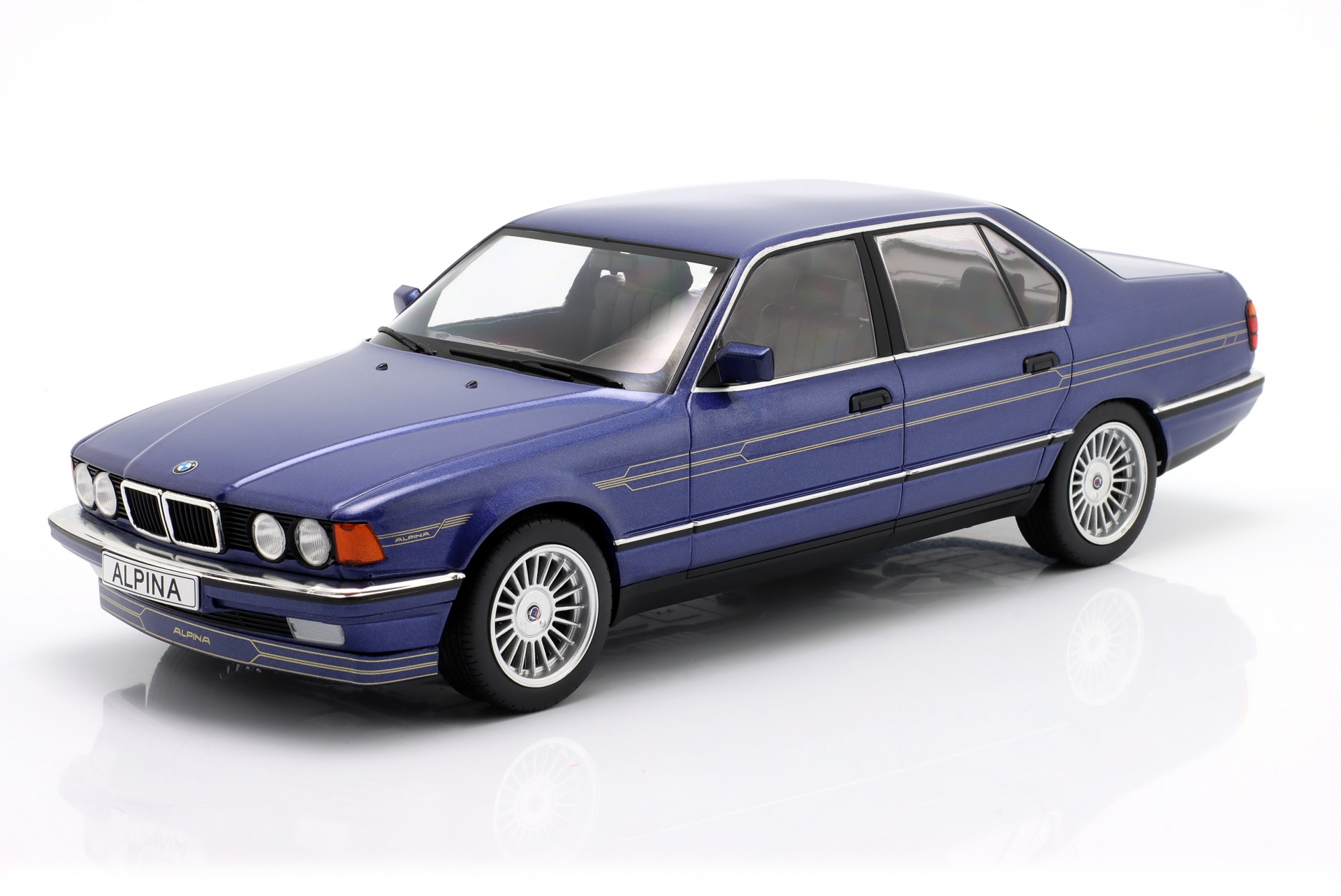 BMW E32 Alpina B11 3.5 Baujahr 1992 dunkelblau metallic  