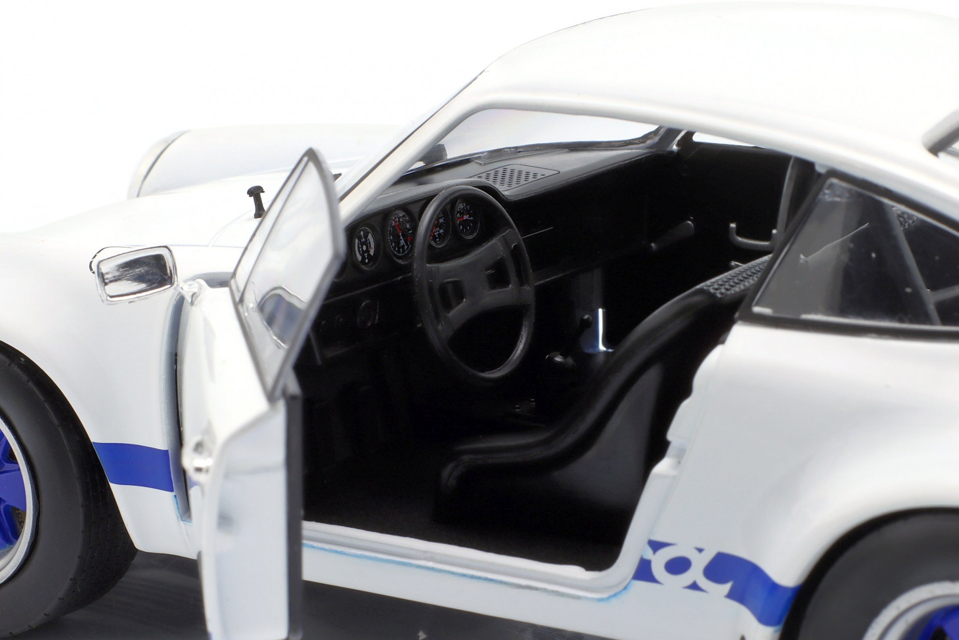 Porsche 911 Carrera RSR Baujahr 1973 wei&szlig; / blau  