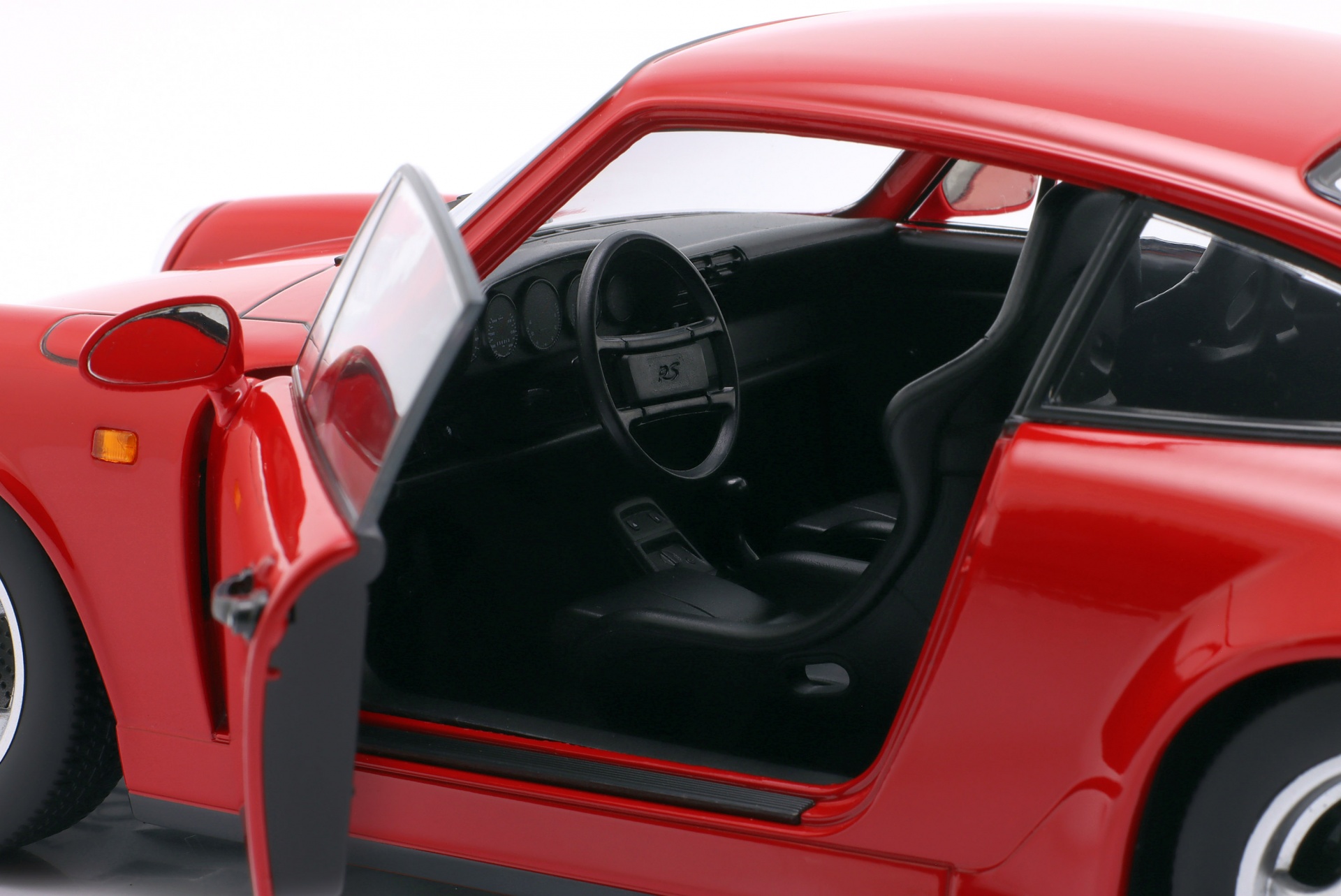 Porsche 911 (964) RS Baujahr 1992 rot / Cup Felgen  
