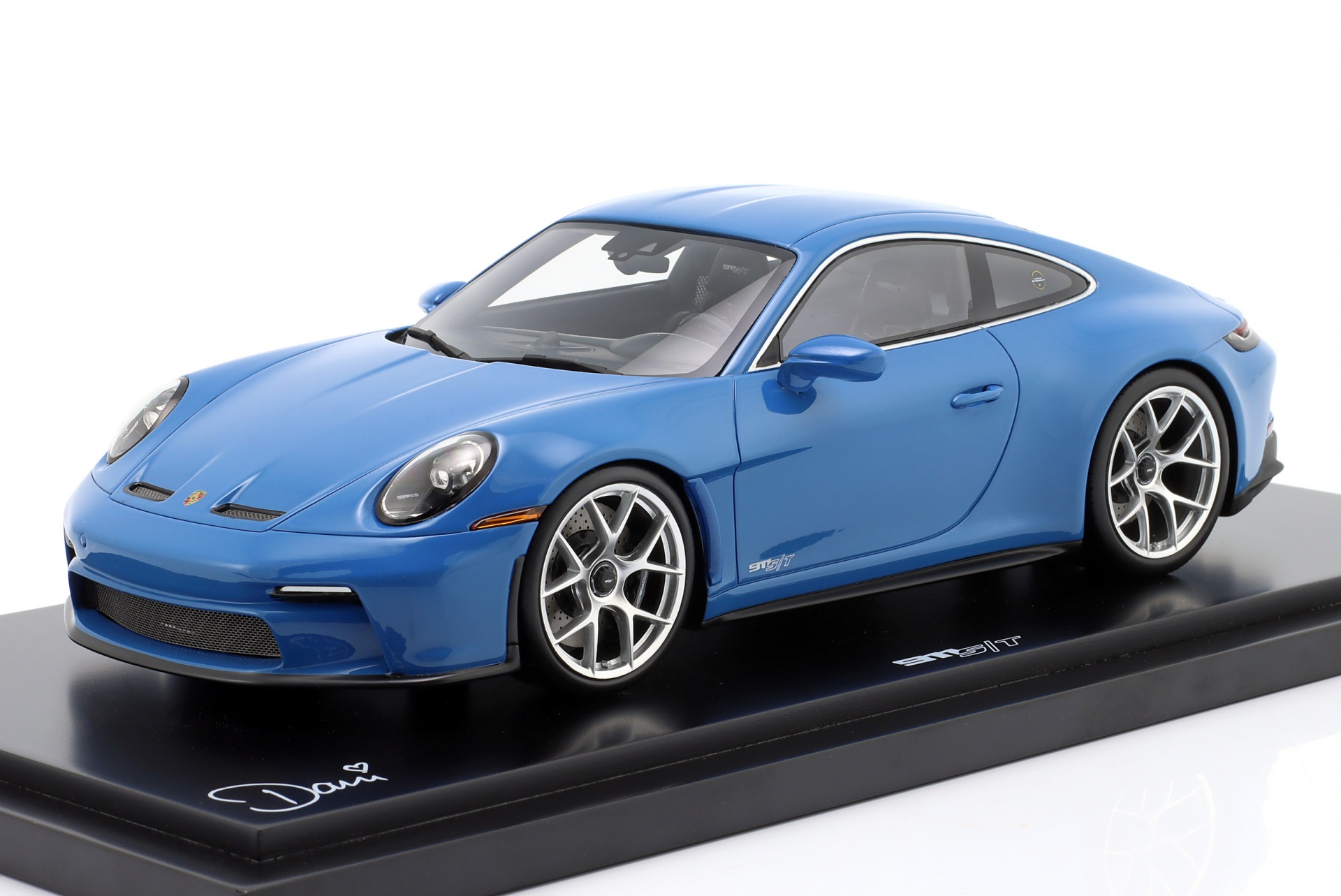 Porsche 911 (992) S/T Sonderwunsch Daniblau  