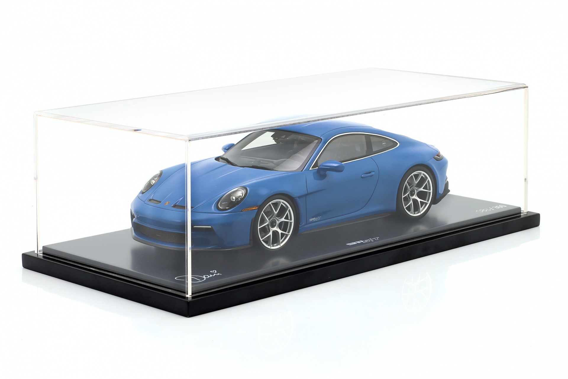 Porsche 911 (992) S/T Sonderwunsch Daniblau  