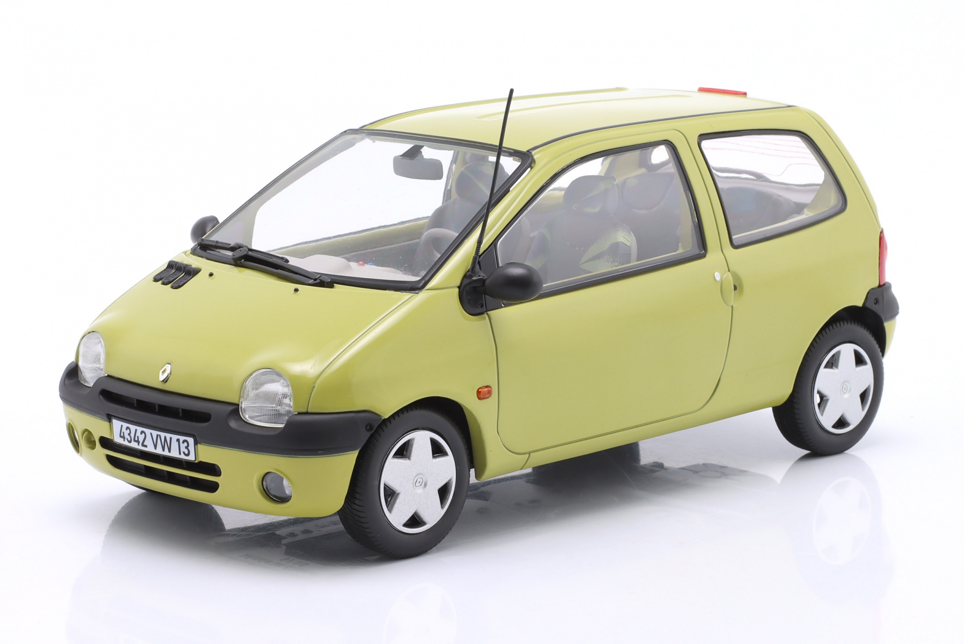 Renault Twingo Baujahr 1998 Anisgelb  