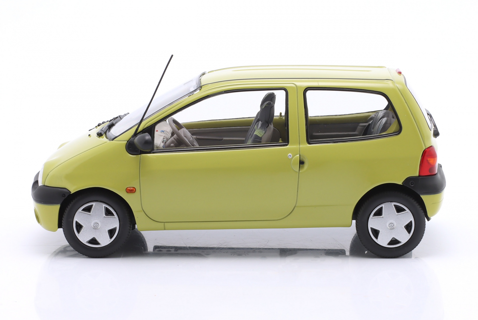 Renault Twingo Baujahr 1998 Anisgelb  
