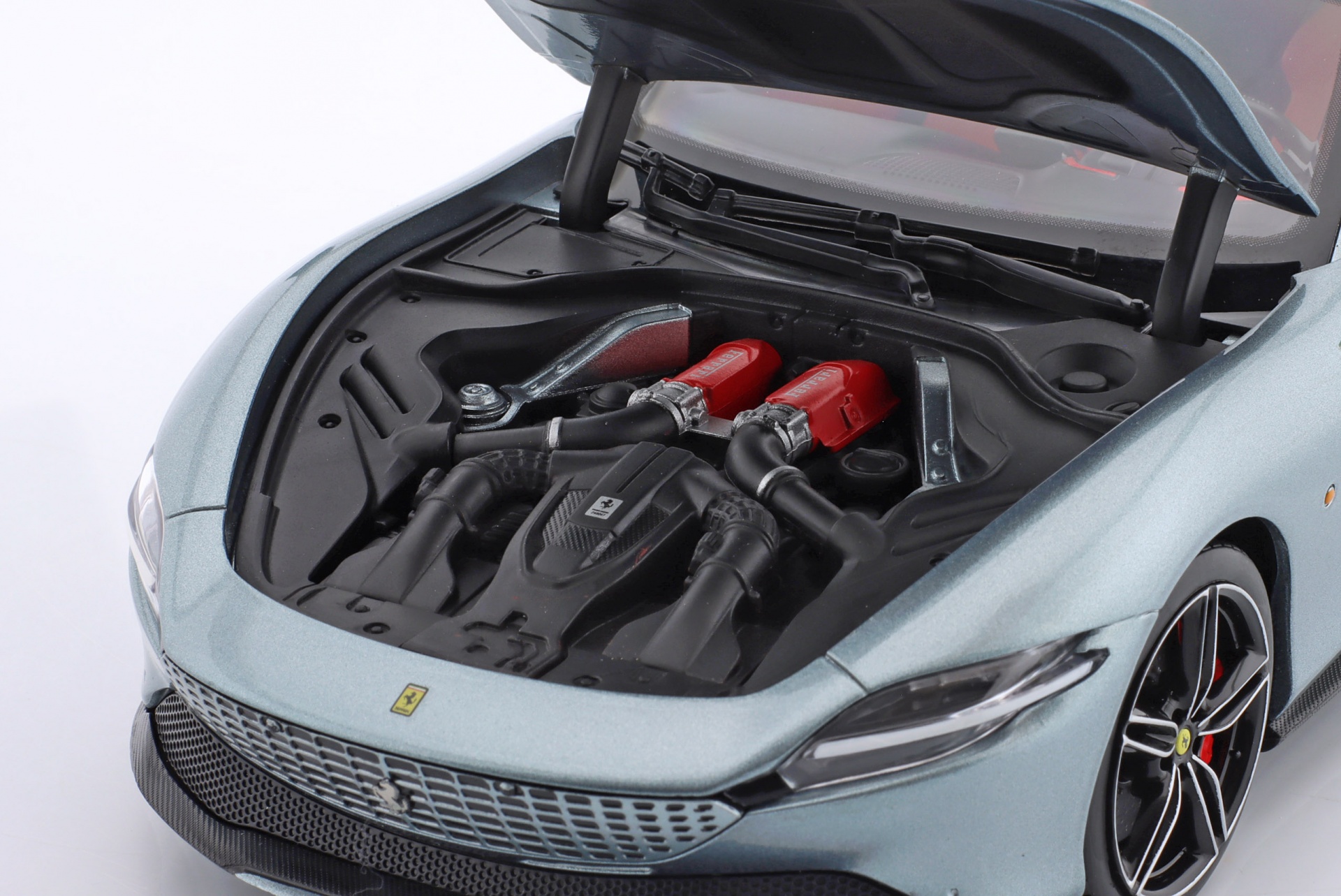 Ferrari Roma Baujahr 2019 titangrau metallic  
