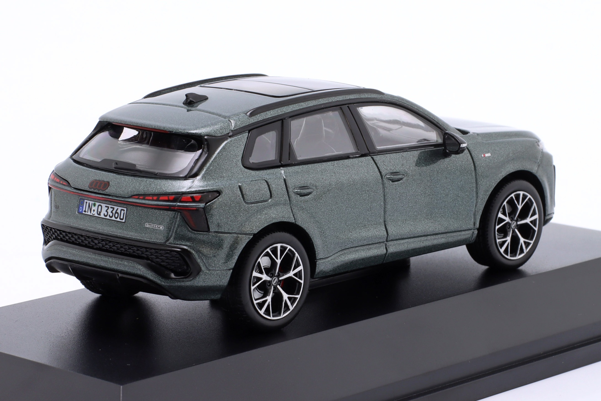 Audi Q3 SUV Baujahr 2026 salbeigr&uuml;n  