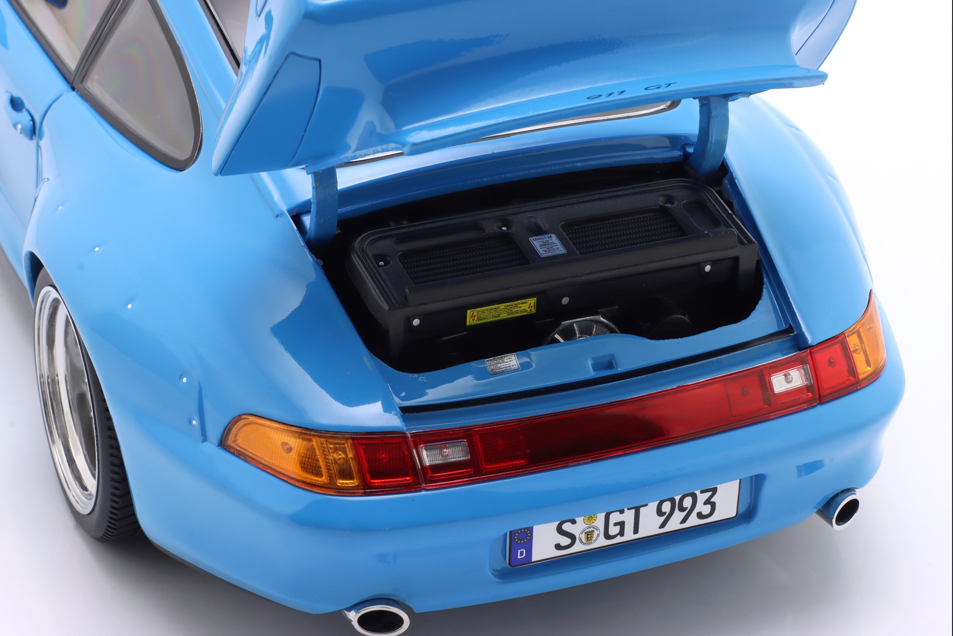 Porsche 911 (993) GT2 Baujahr 1996 hellblau / Speedline Felgen  