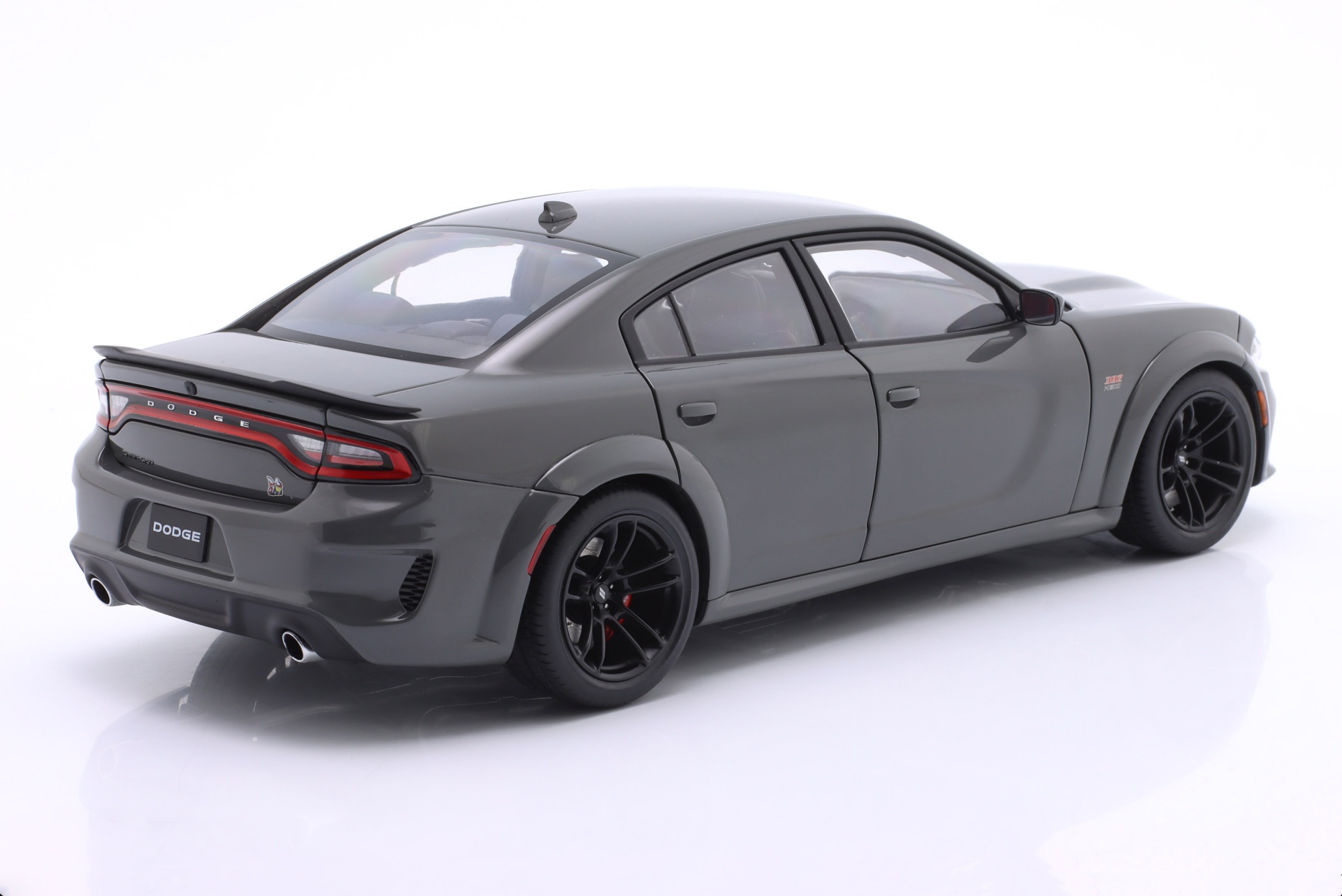 Dodge Charger Scat Pack Widebody dunkelgrau  