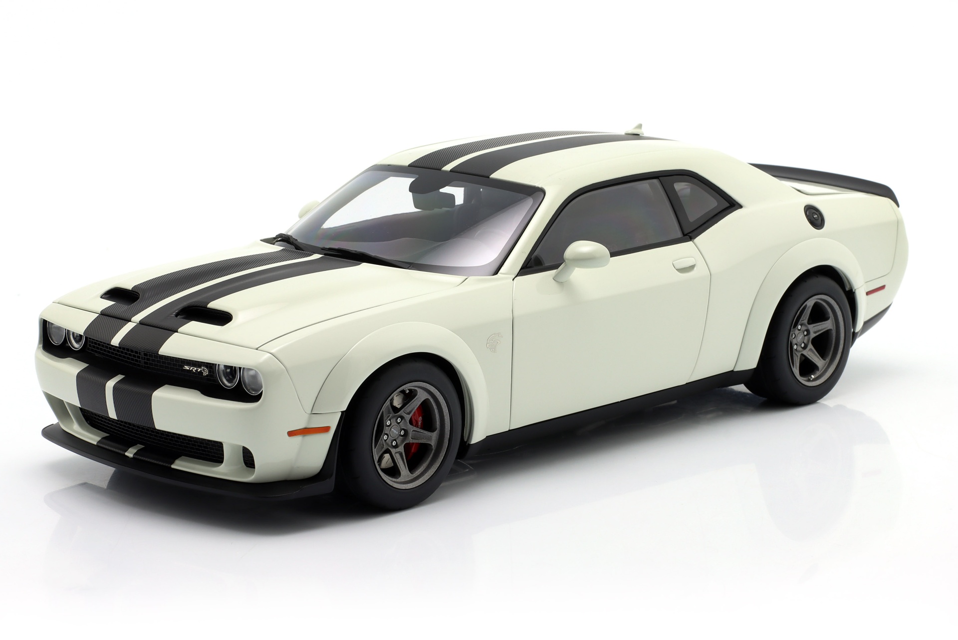 Dodge Challenger SRT Super Stock Baujahr 2023 wei&szlig; / karbon  