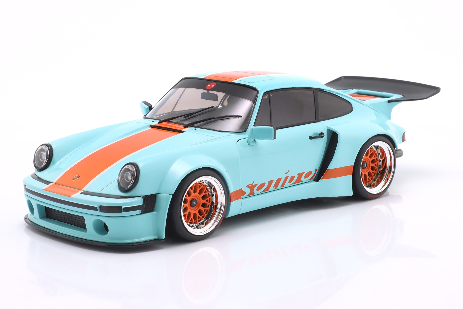 Porsche 911 KS-R by Khyzyl Saleem 2026 hellblau / orange  