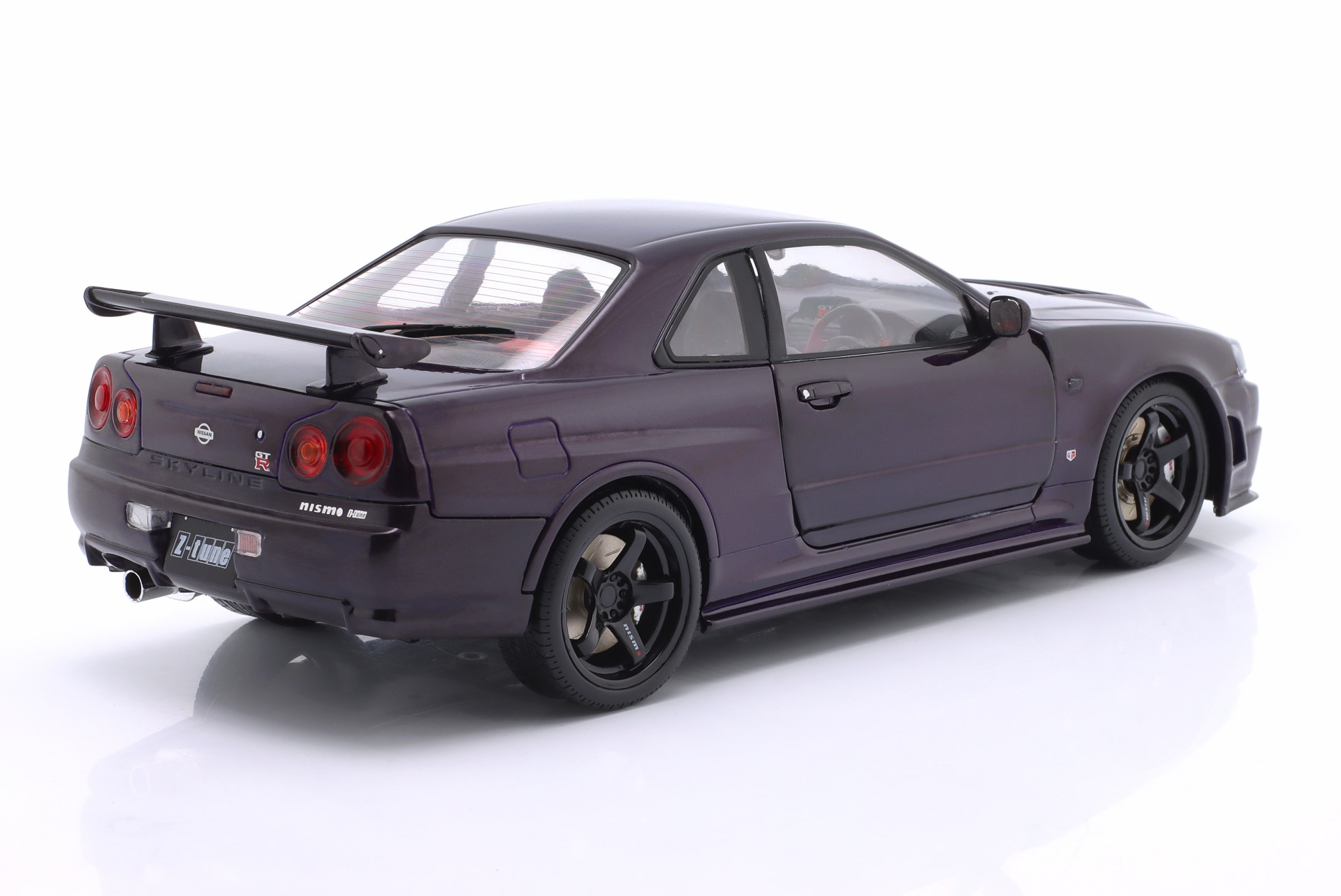 Nissan Skyline (R34) GT-R Z Tune Baujahr 1999 lila  