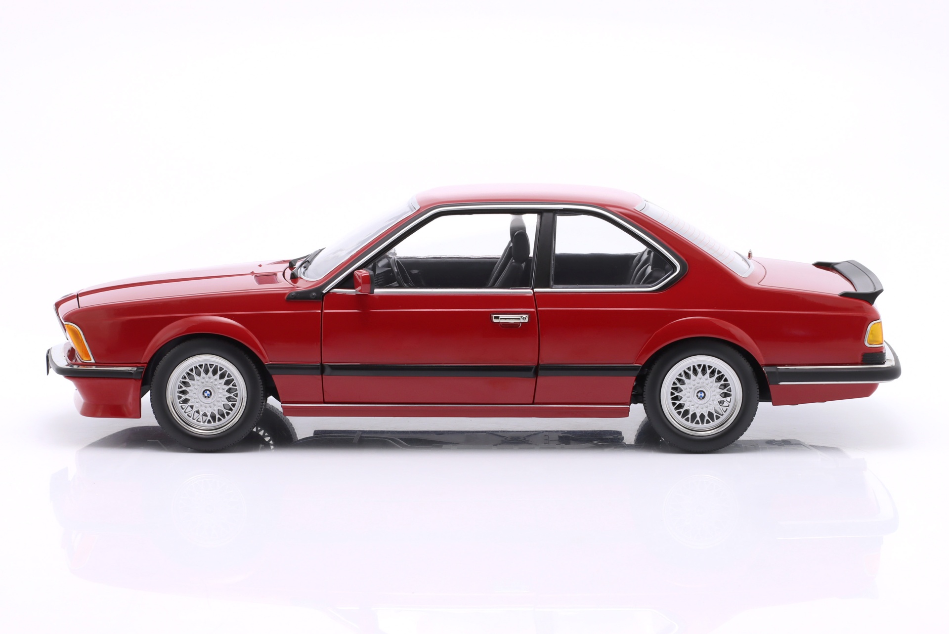 BMW M635 CSi Baujahr 1987 rot  