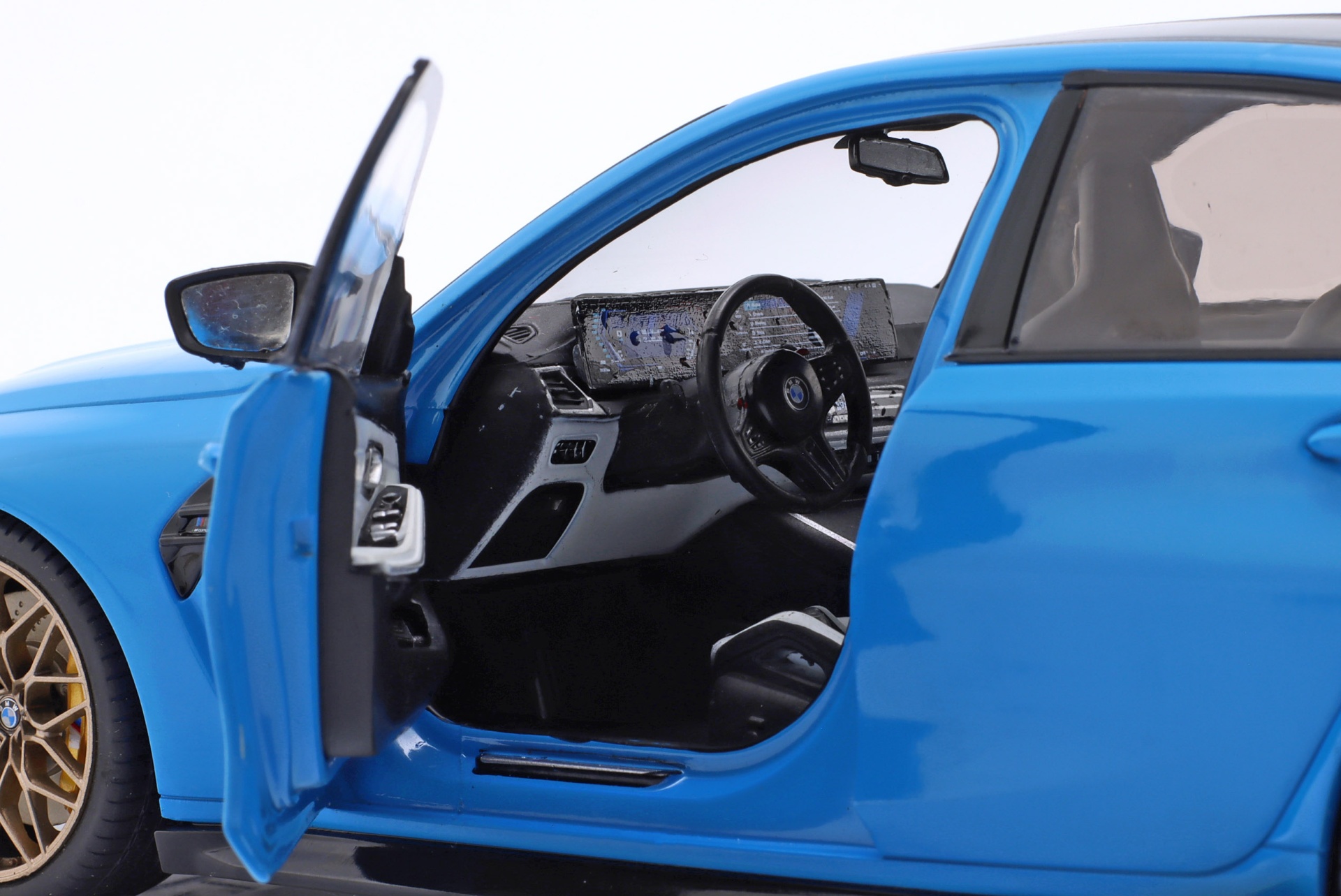 BMW M3 (G80) Performance Parts Baujahr 2024 Daytona Beach blau  