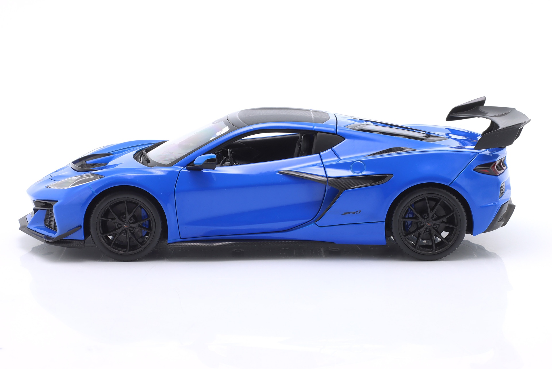 Corvette ZR1 (C8) Coupe Baujahr 2026 Riptide blau metallic  