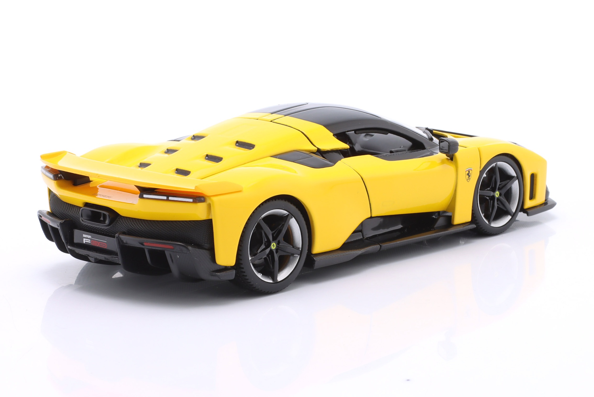 Ferrari F80 Baujahr 2024 gelb  