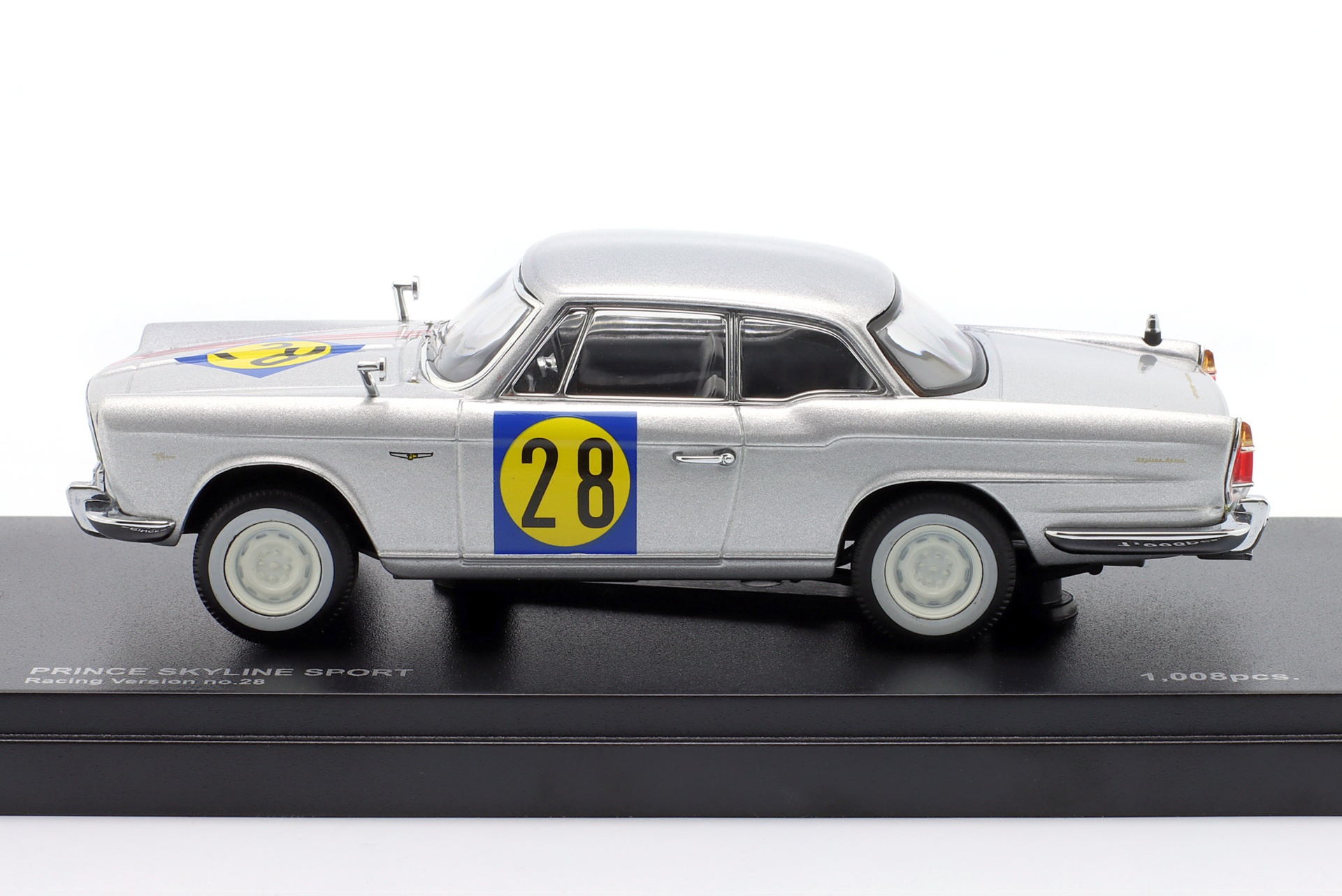 Nissan Prince Skyline Sport Racing Version #28 silber  