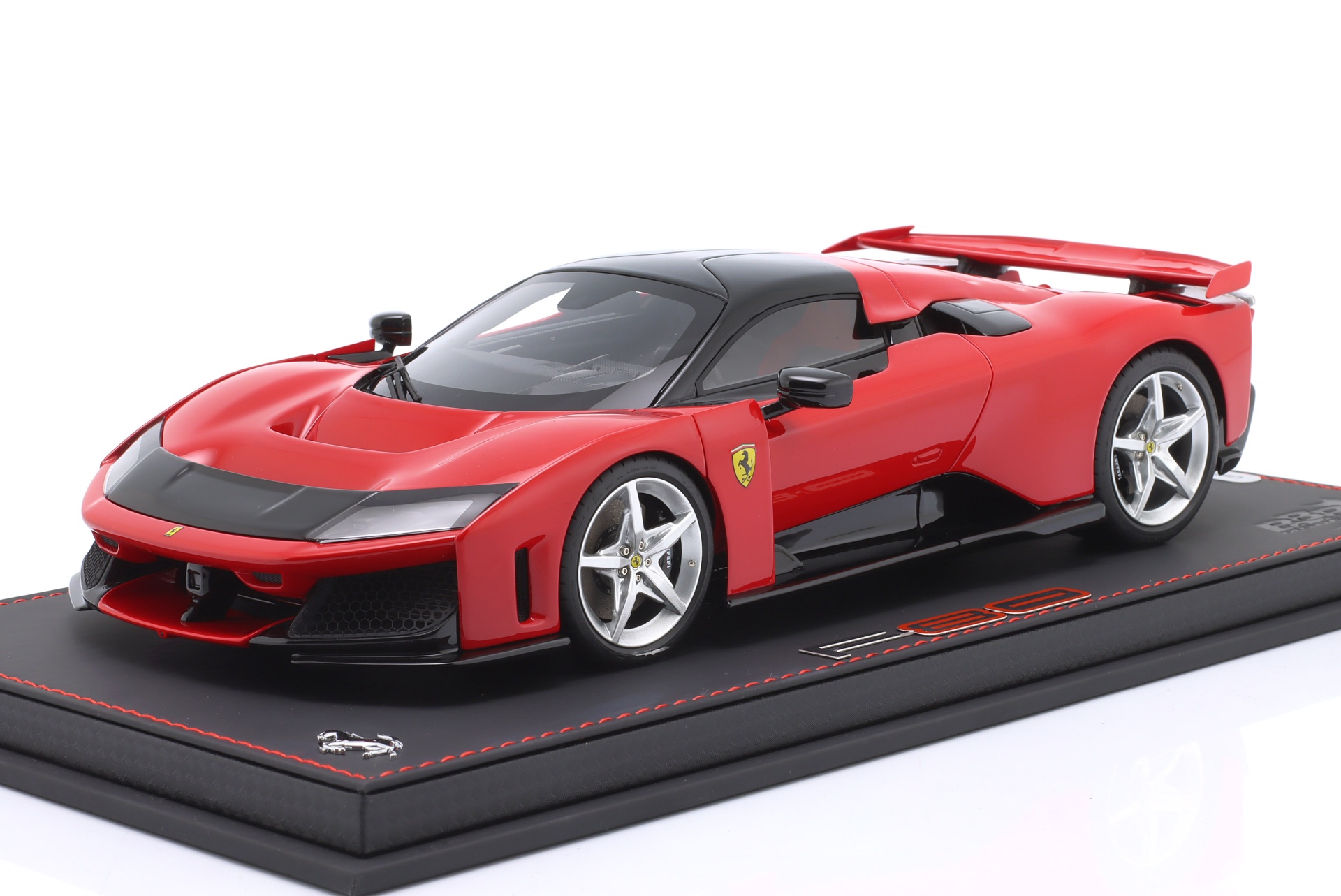 Ferrari F80 Baujahr 2024 corsa rot / silberne Felgen  BBR