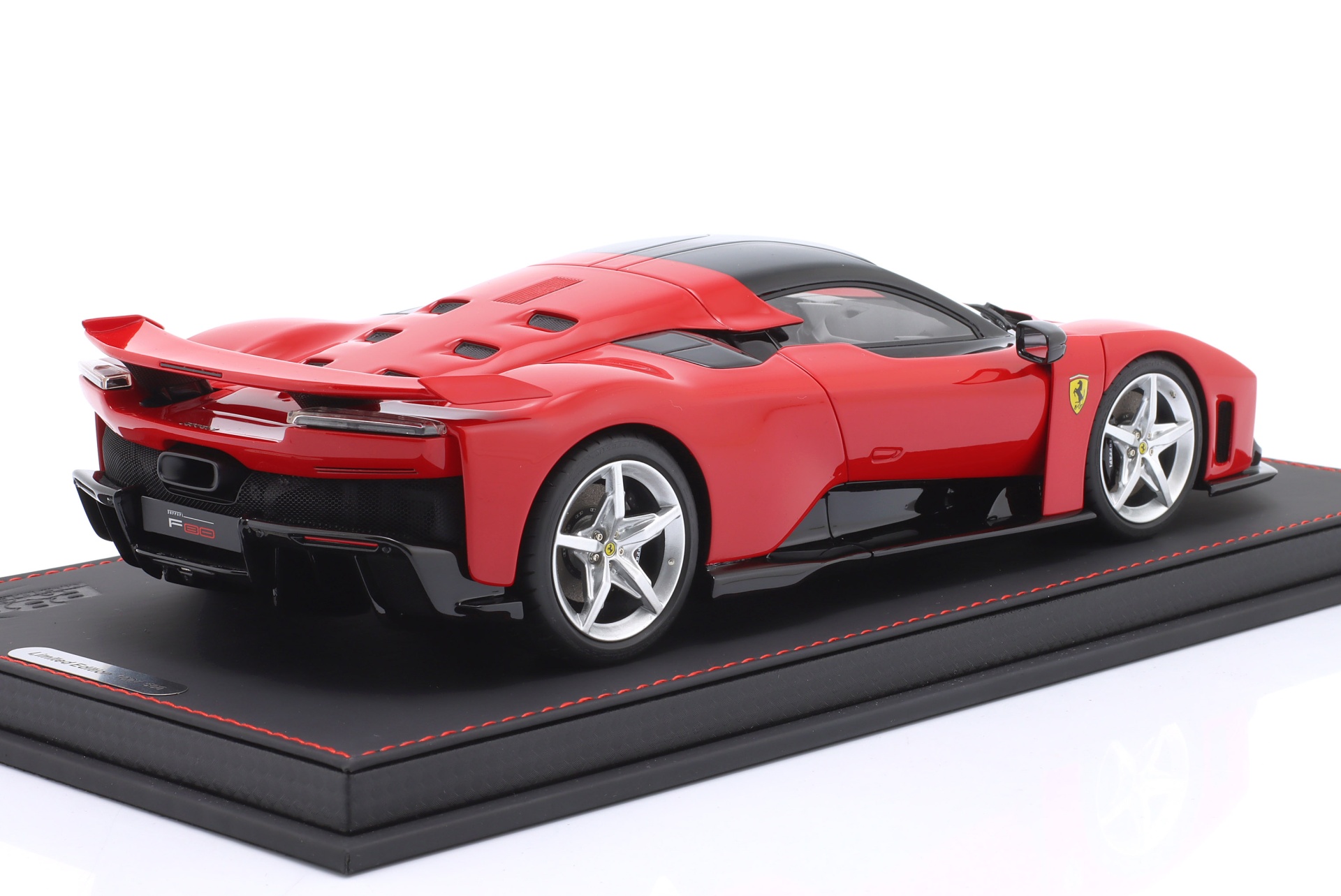 Ferrari F80 Baujahr 2024 corsa rot / silberne Felgen  BBR