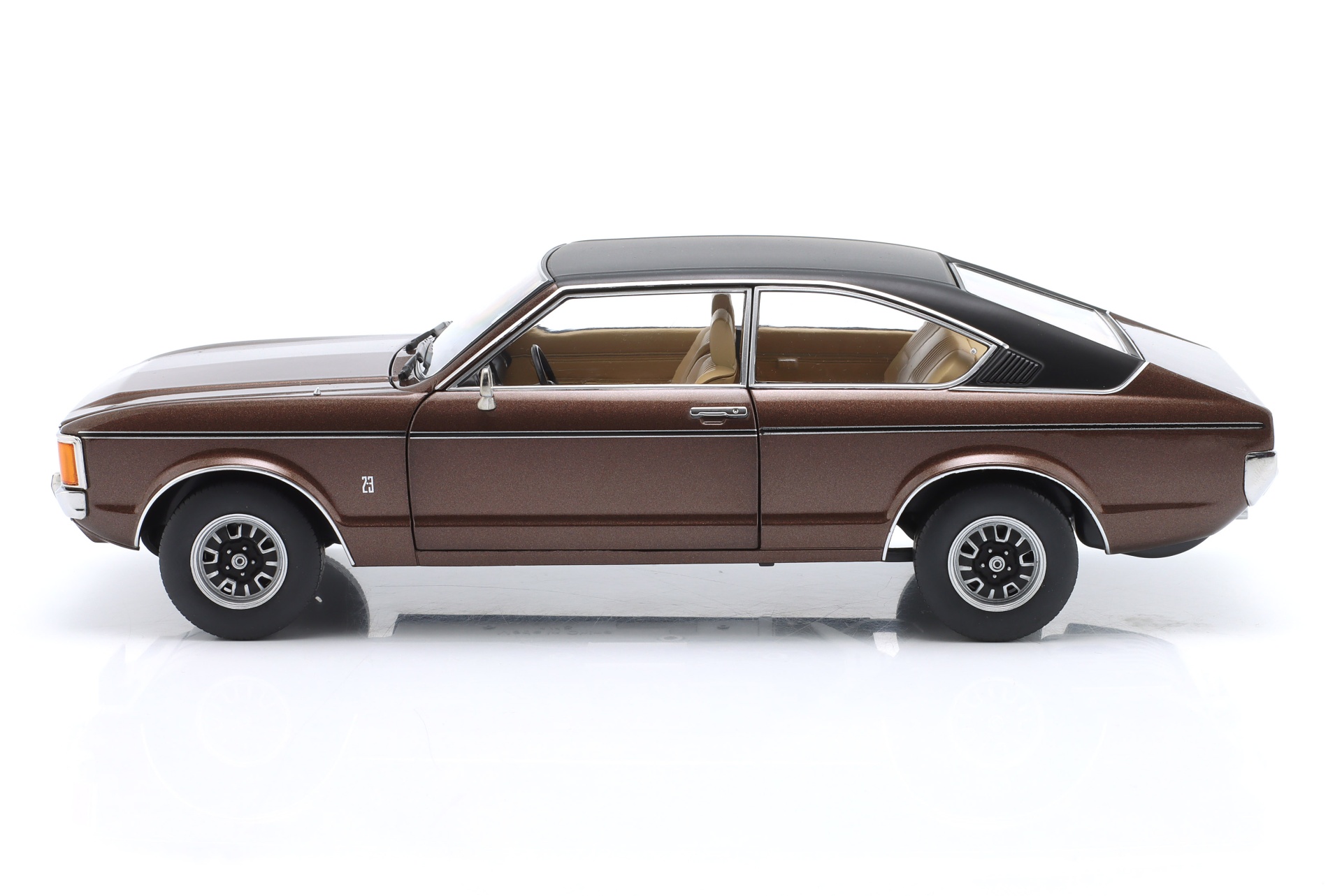 Ford Granada Coupe 2. Serie 1975 braun metallic / mattschwarz  